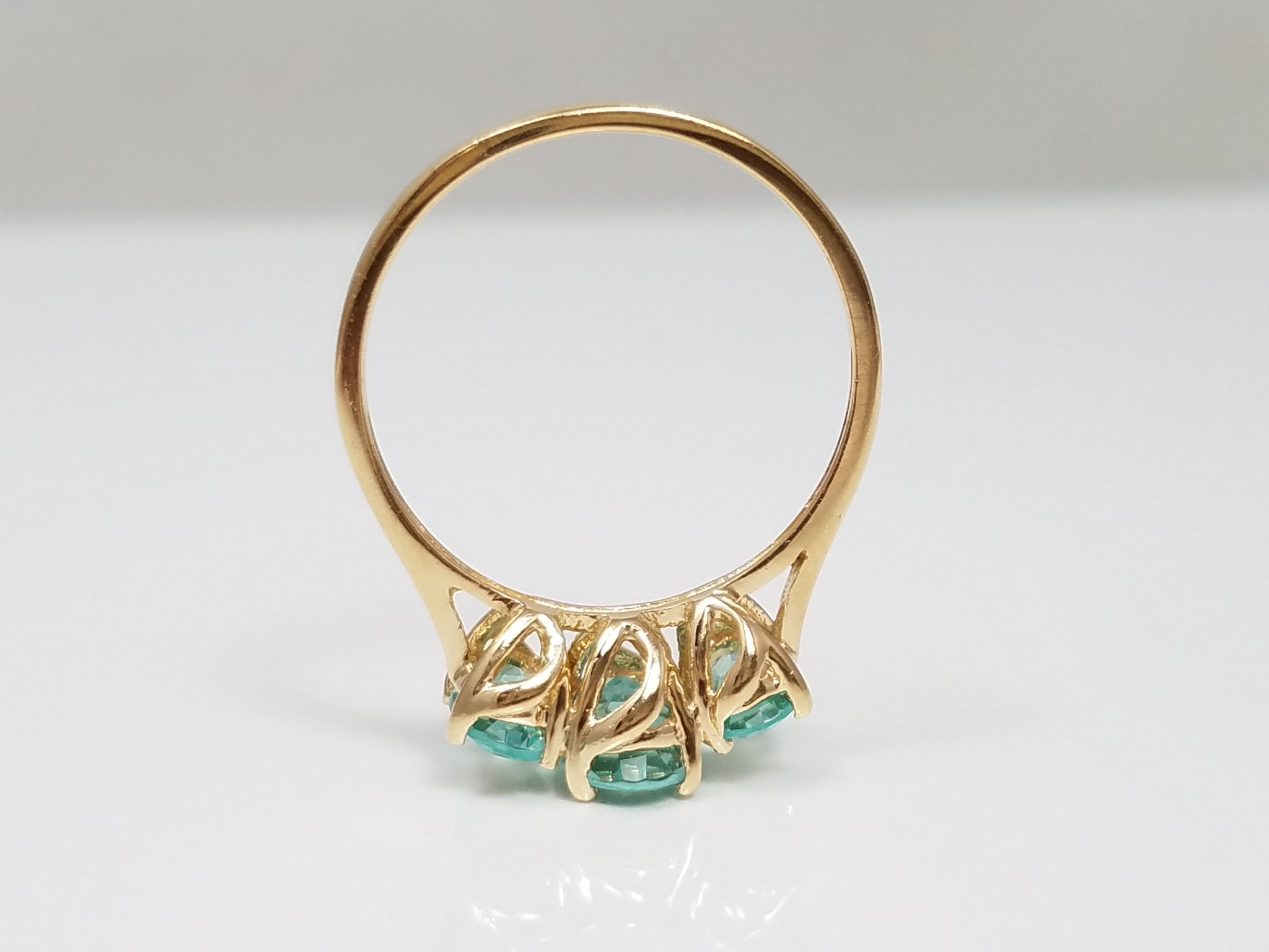 Classic 14k Yellow Gold Natural Apatite Three Stone Ring