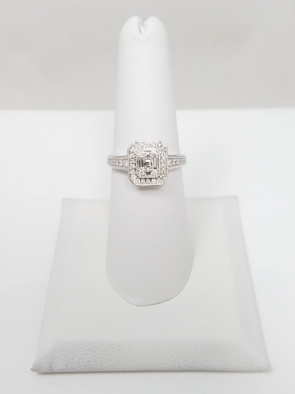 Retro 14k White Gold Natural Diamond Ring