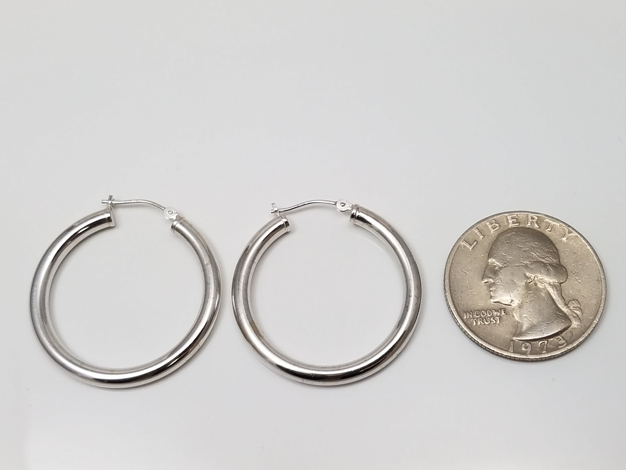 14k White Gold Hollow Hoop Earrings