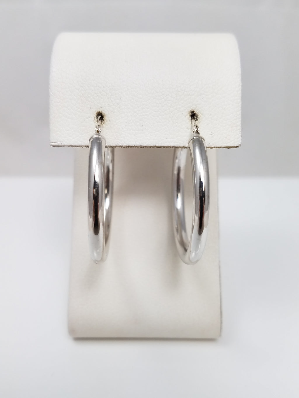 14k White Gold Hollow Hoop Earrings