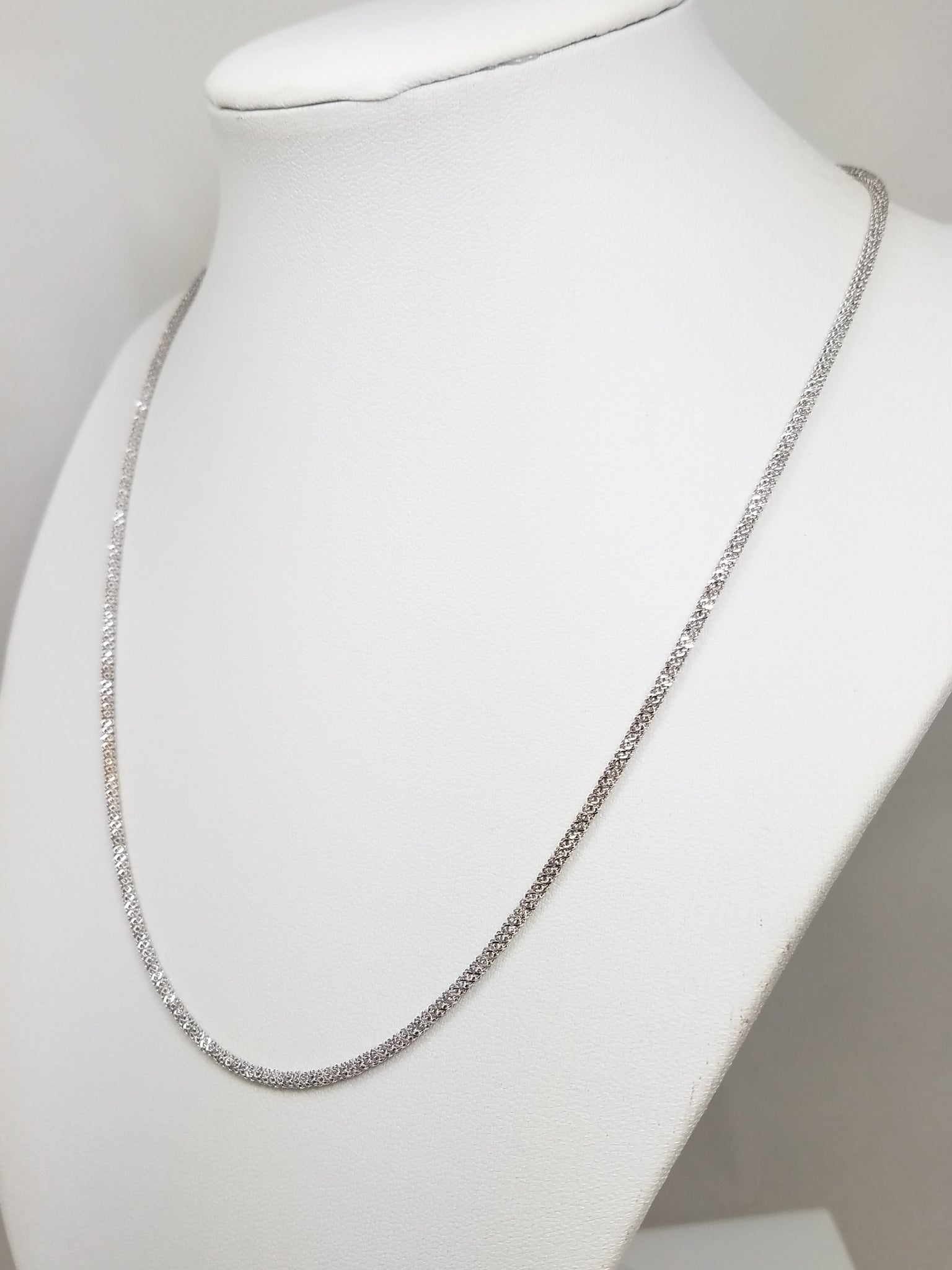 14k White Gold Sparkle Link 18" Necklace
