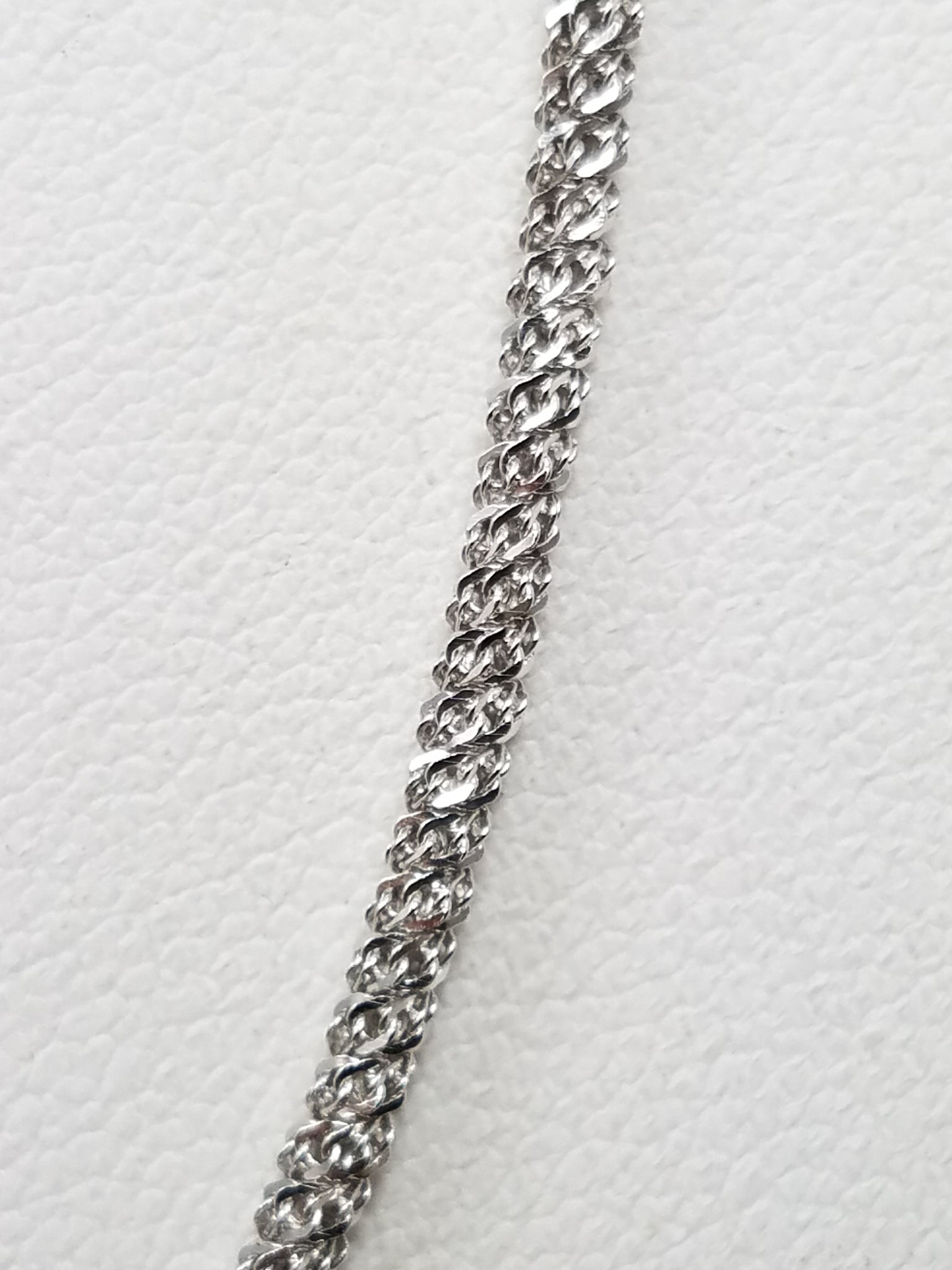 14k White Gold Sparkle Link 18" Necklace