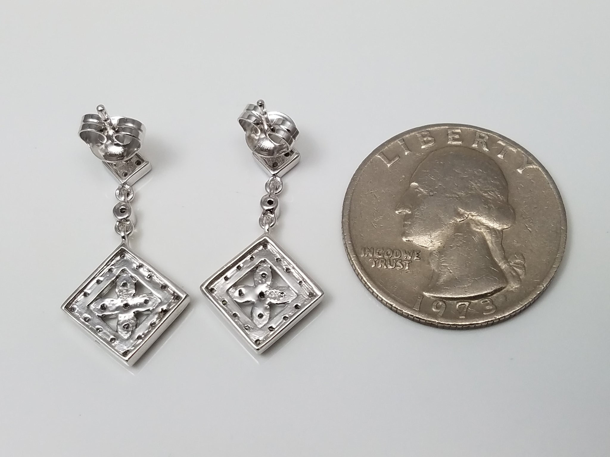 Luxurious 14k White Gold Natural Diamond Dangle Earrings
