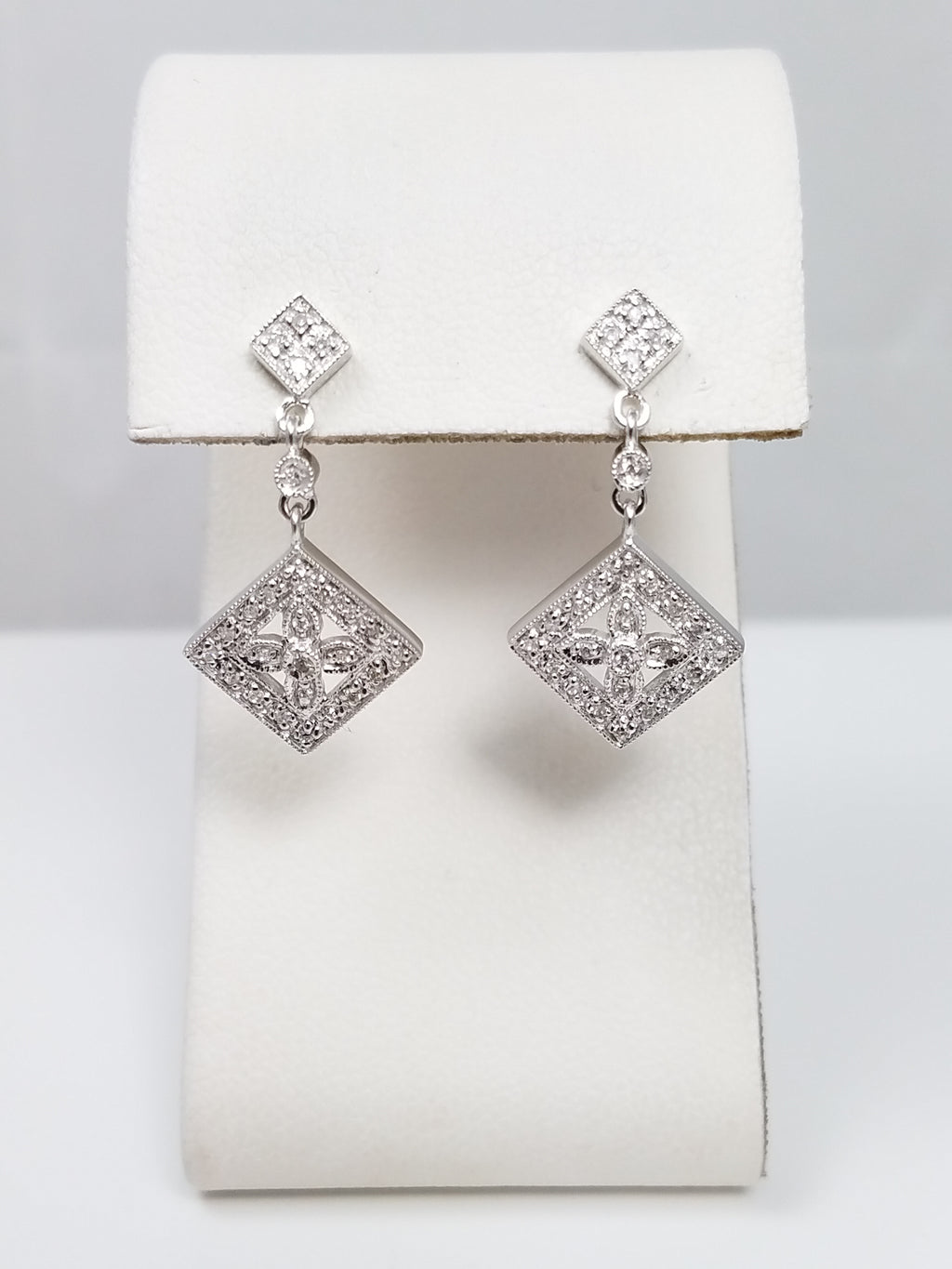 Luxurious 14k White Gold Natural Diamond Dangle Earrings
