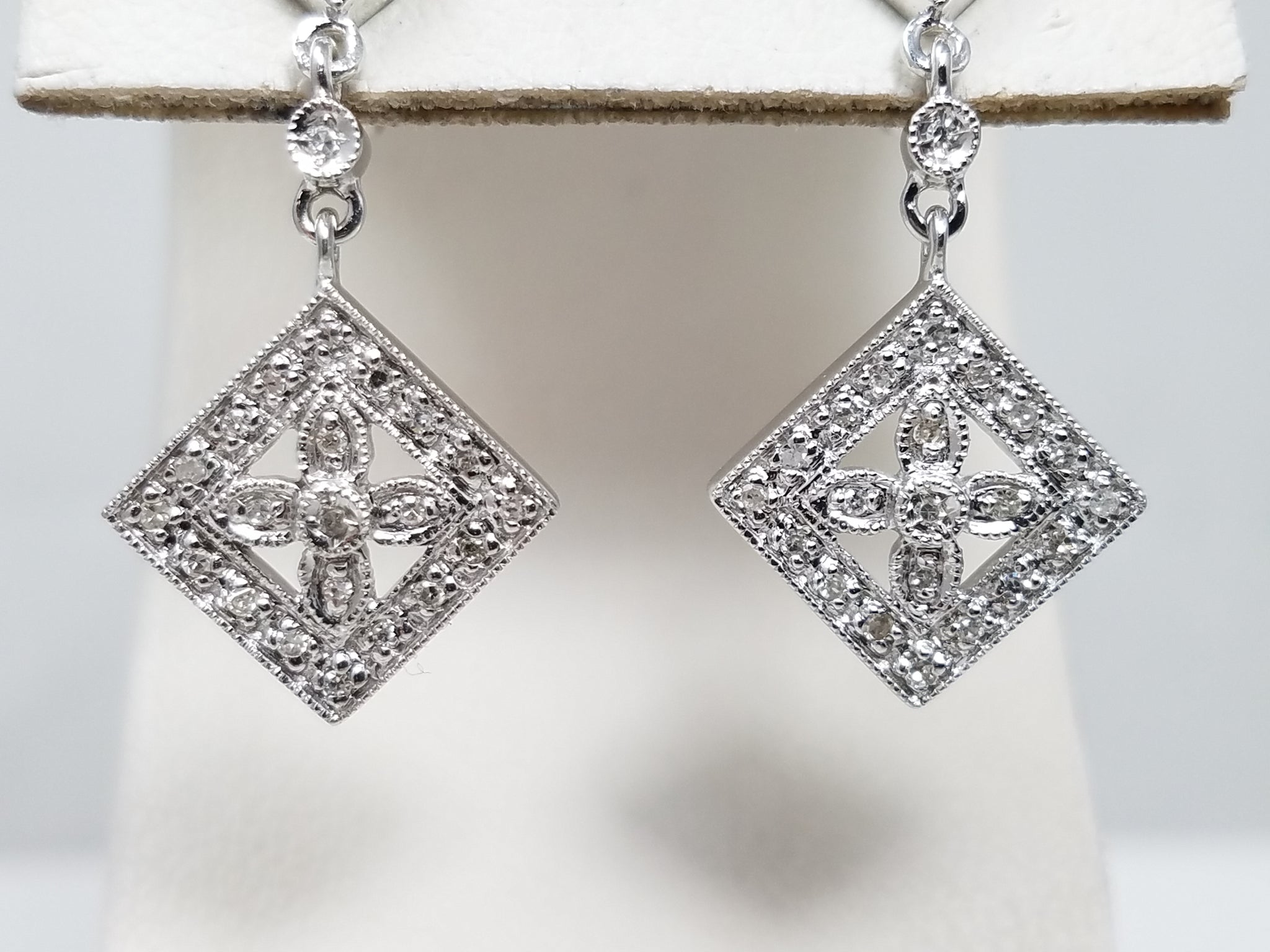 Luxurious 14k White Gold Natural Diamond Dangle Earrings