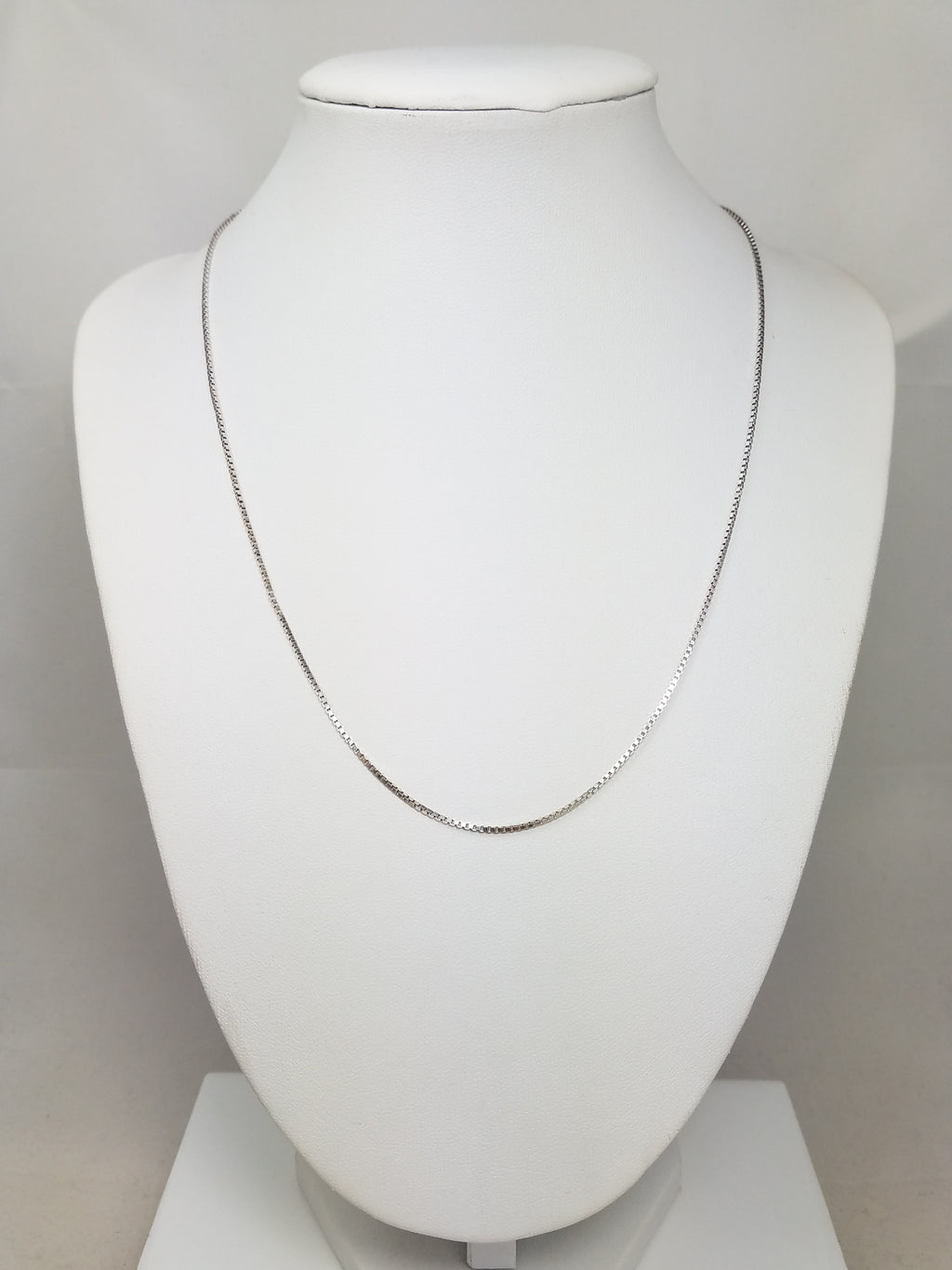 Traditional 18" Solid 14k White Gold Box Link Chain Necklace