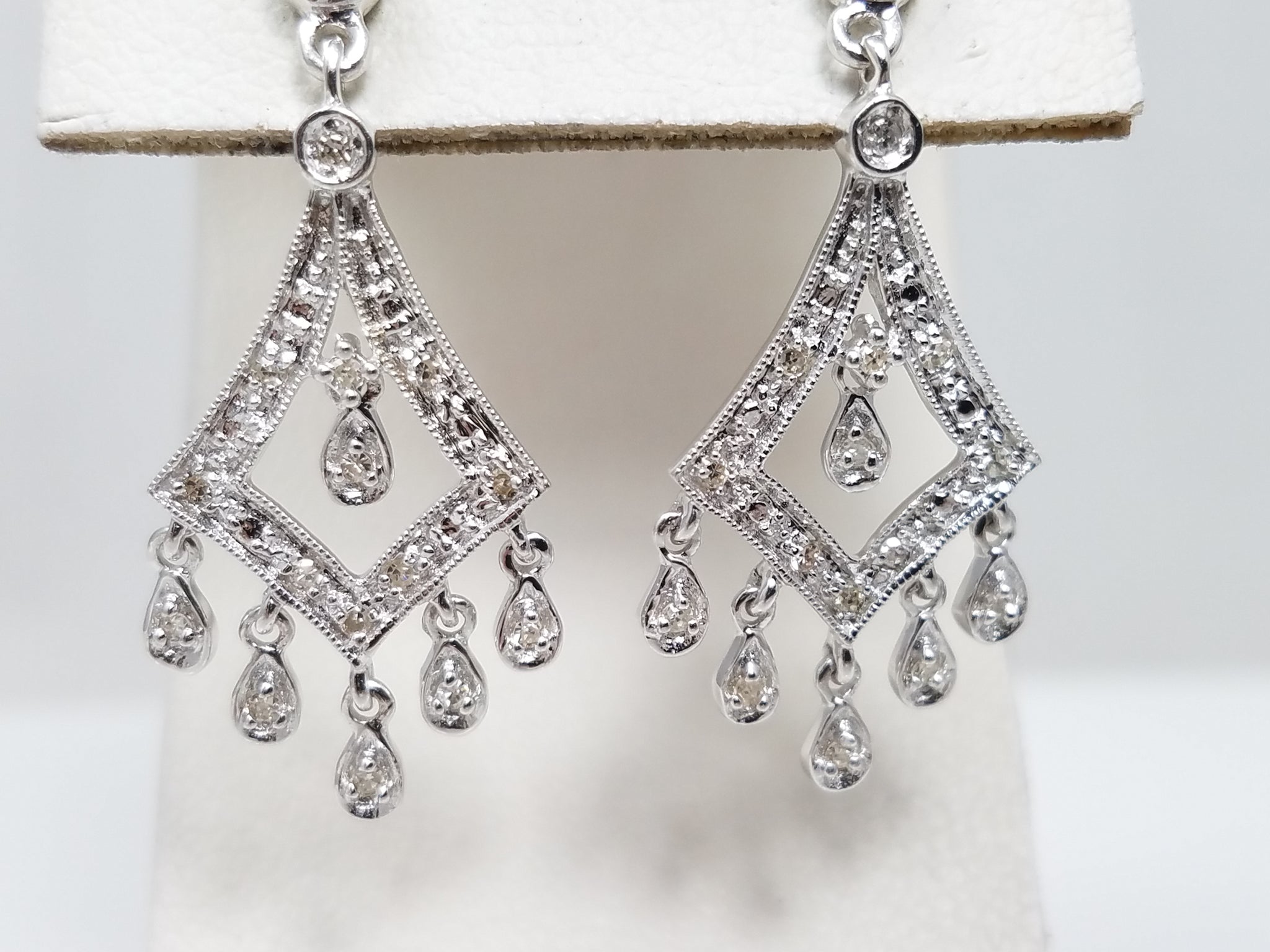 Luxurious 14k White Gold Natural Diamond Dangle Earrings