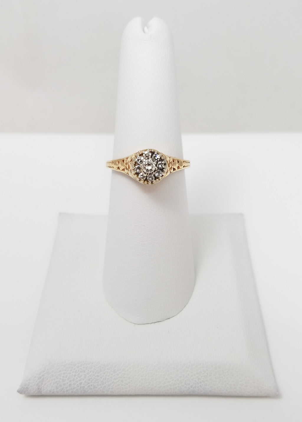 Breathtaking Vintage 14k Yellow Gold Natural Diamond Engagement Ring