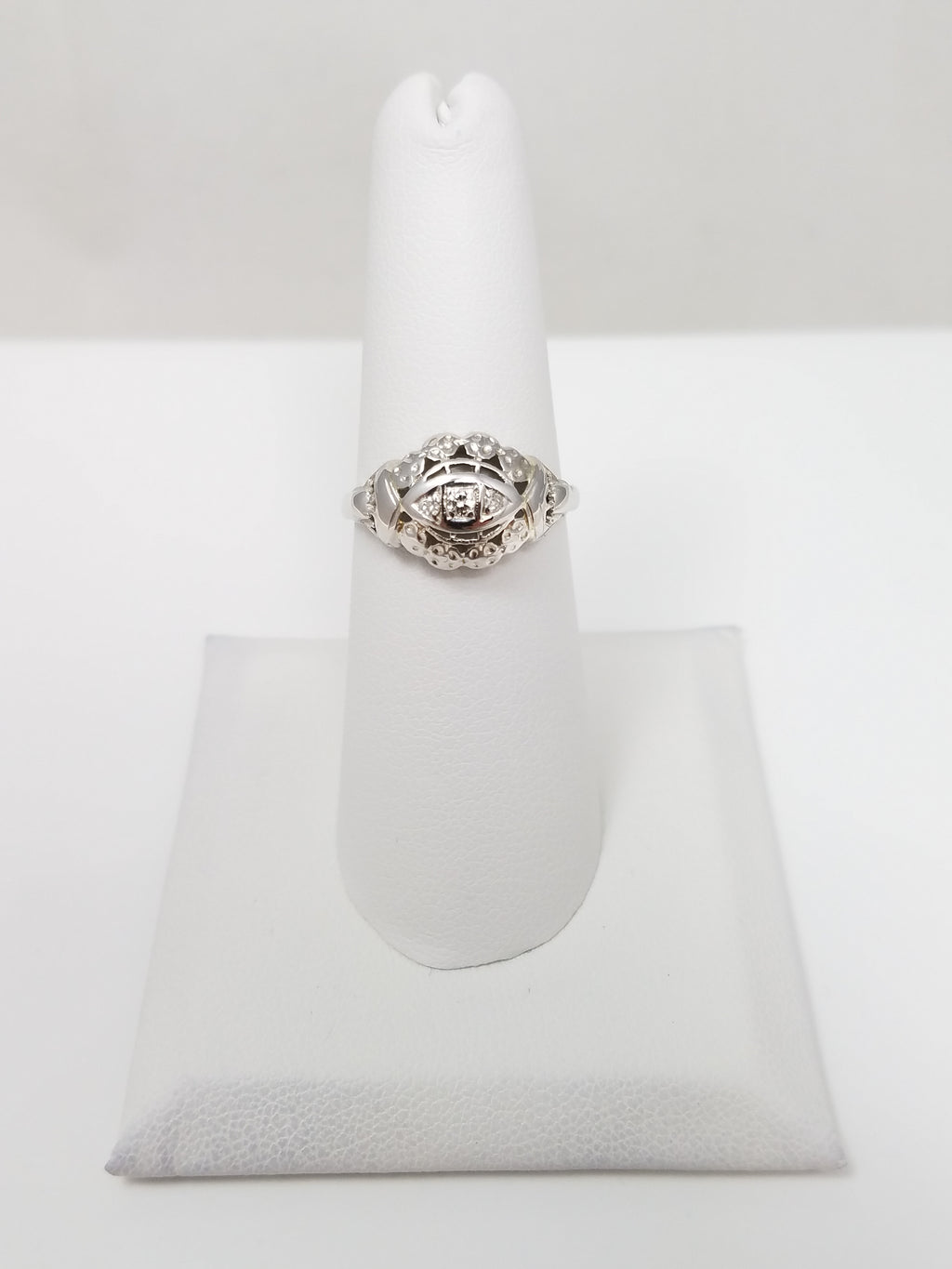 Intricate 1930's Art Deco Natural Diamond Wedding Ring Band