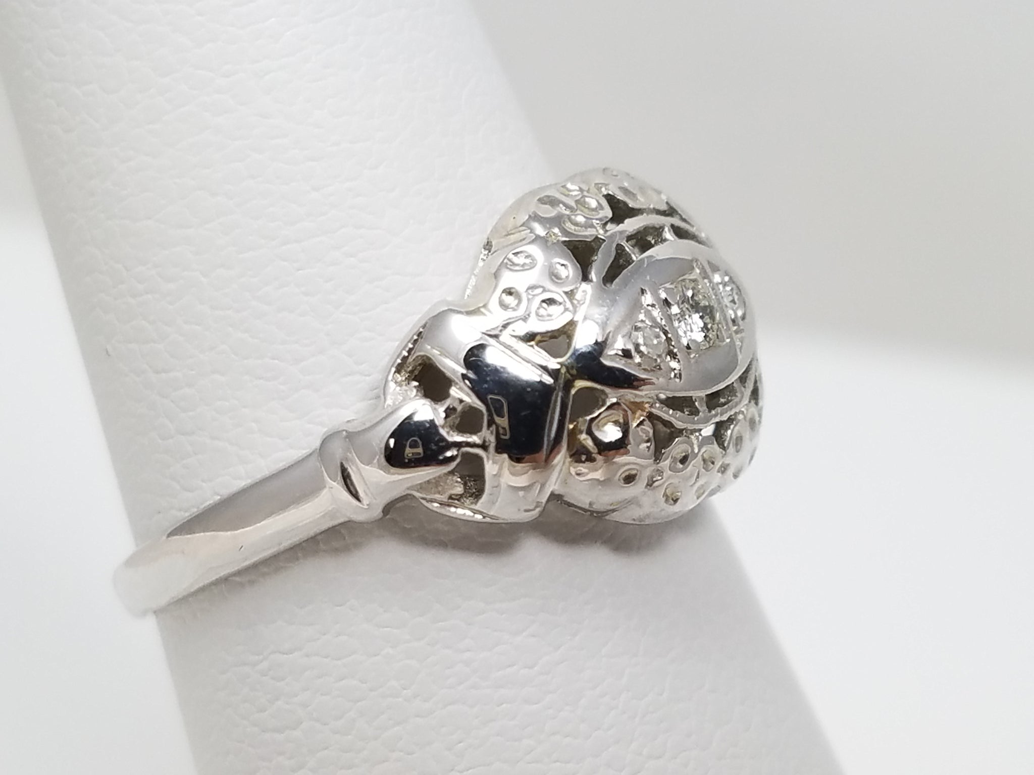 Intricate 1930's Art Deco Natural Diamond Wedding Ring Band