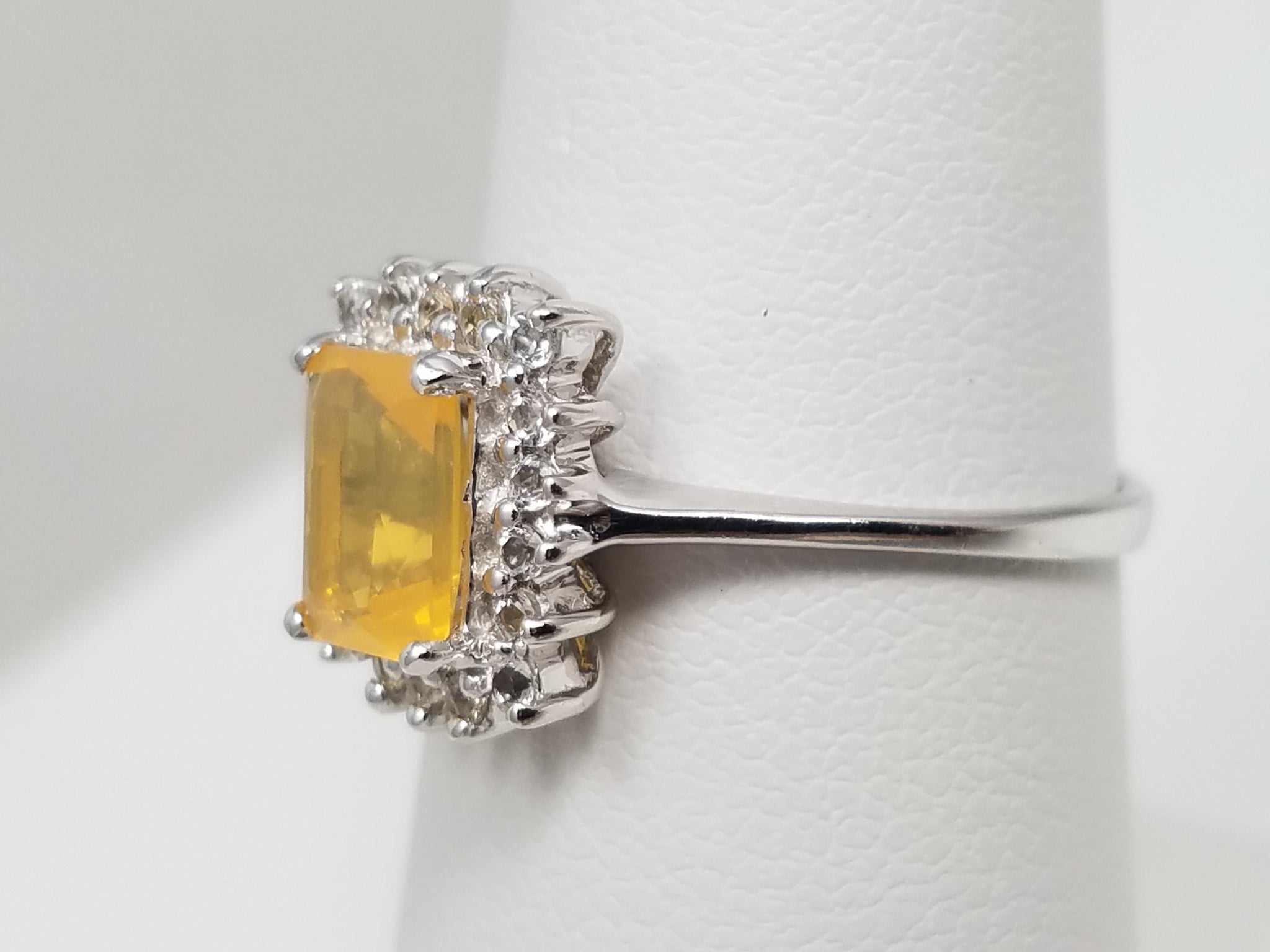Stylish 14k Lab Grown Gem Ring