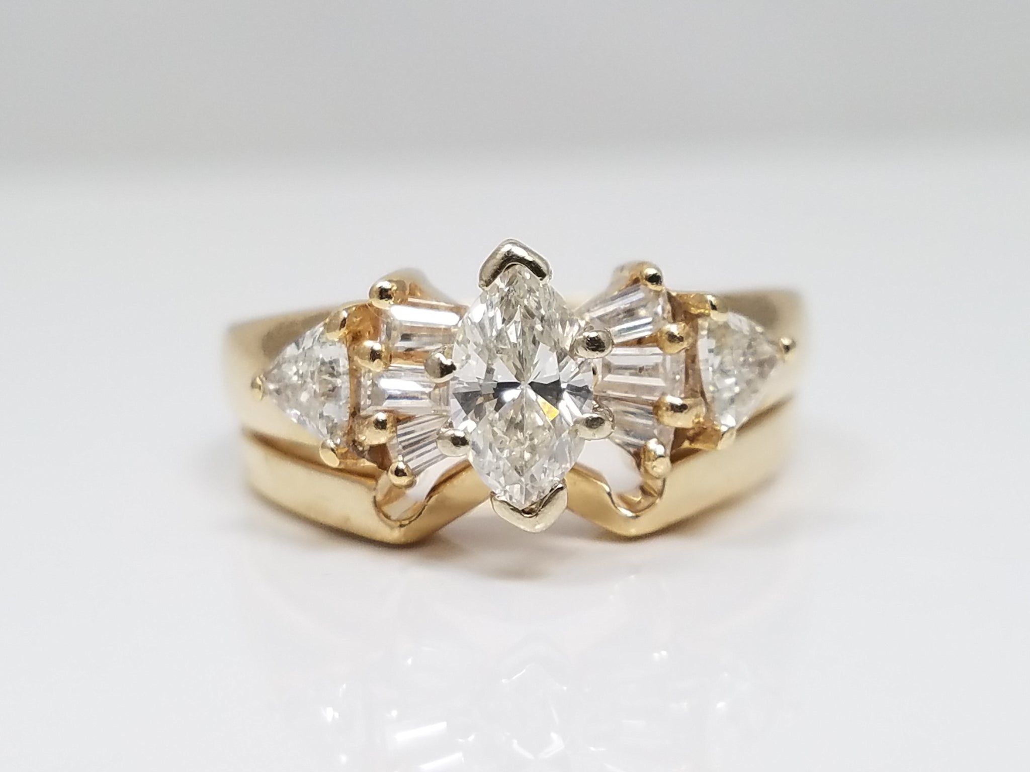Showy 14k Yellow Gold Natural Diamond Engagement Ring Set