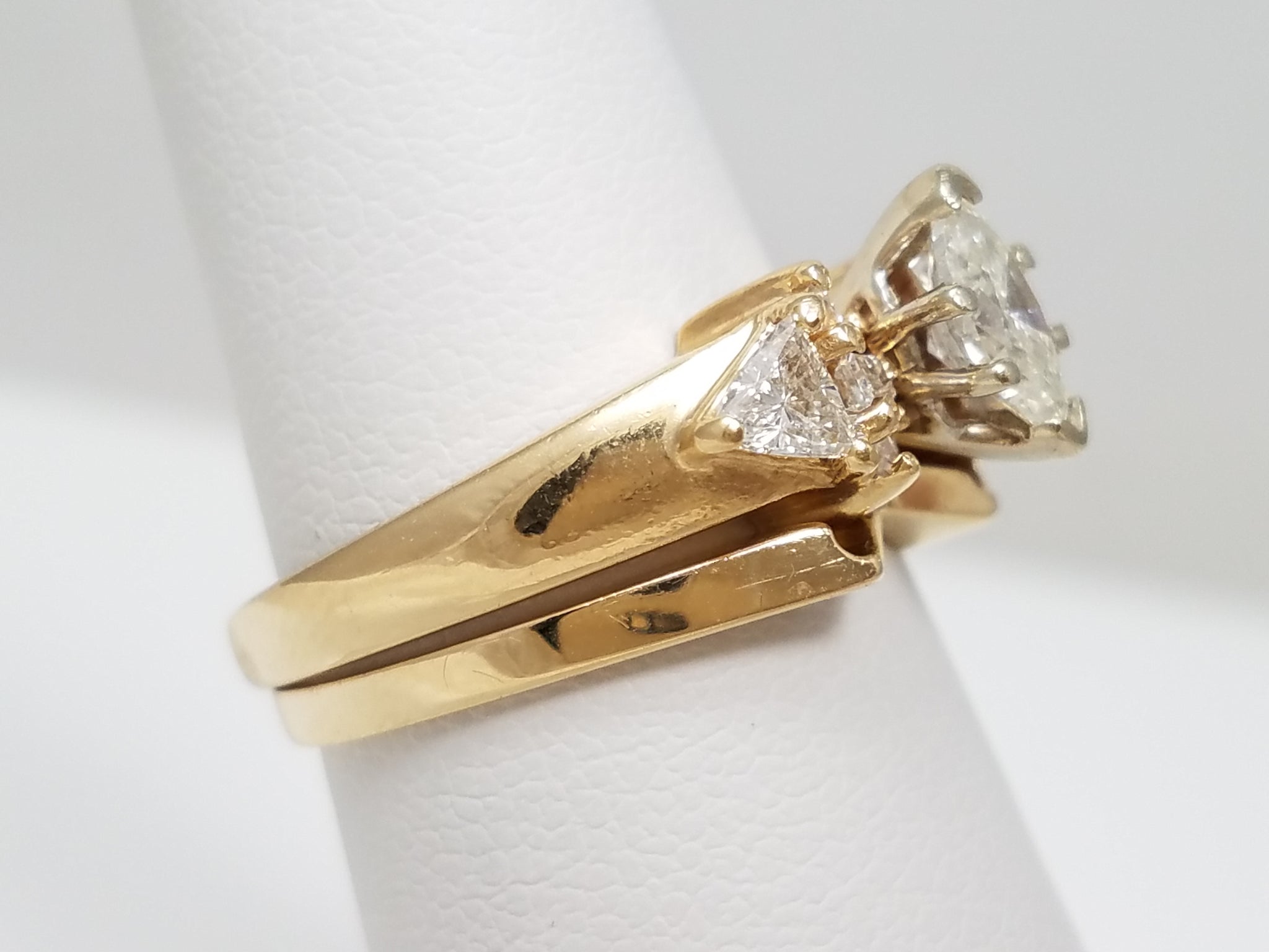 Showy 14k Yellow Gold Natural Diamond Engagement Ring Set