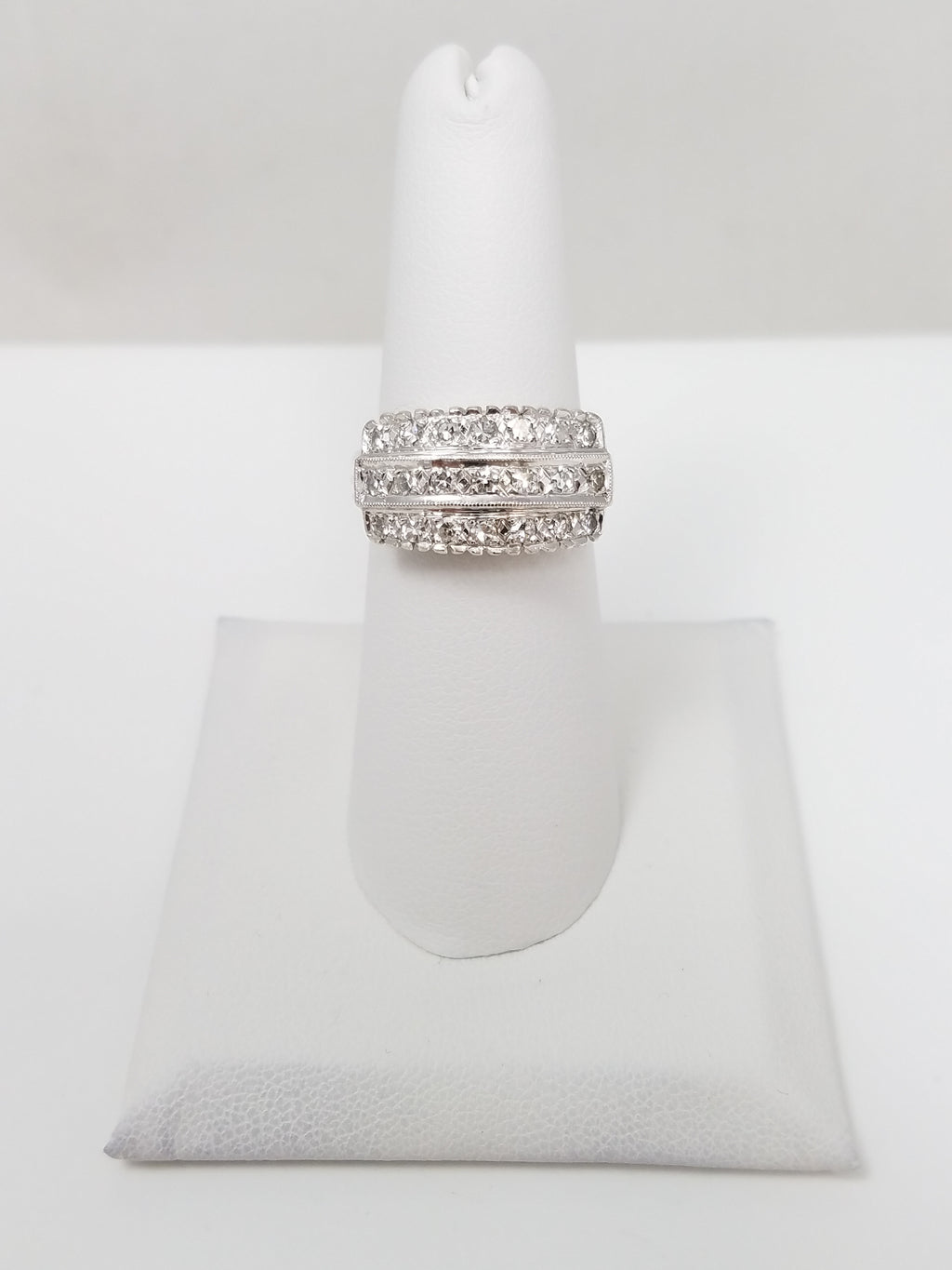 Elaborate Vintage 14k White Gold Natural Diamond Wedding Ring Band