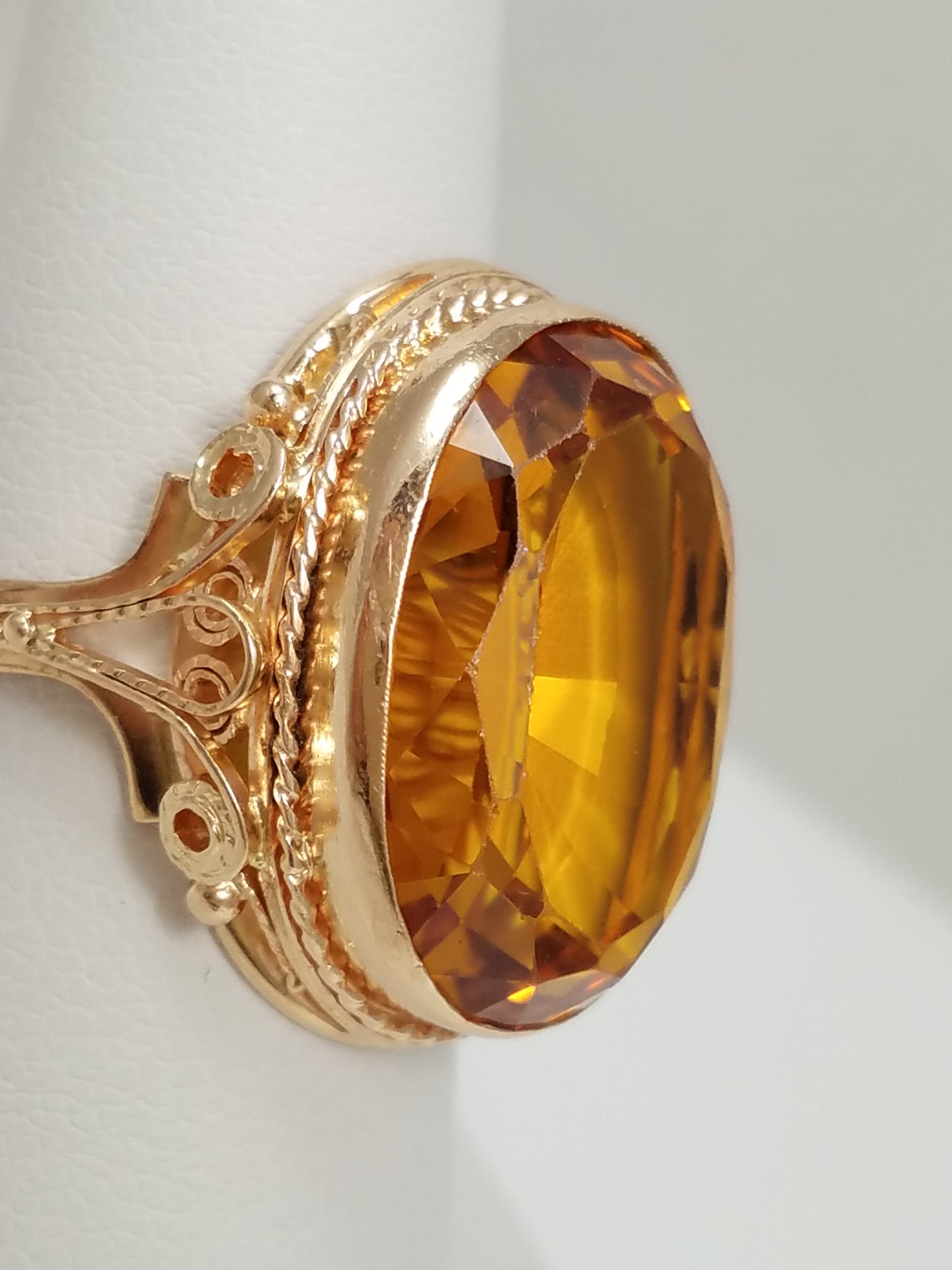 Grand Vintage 18ct Lab Sapphire 14k Yellow Gold Ring