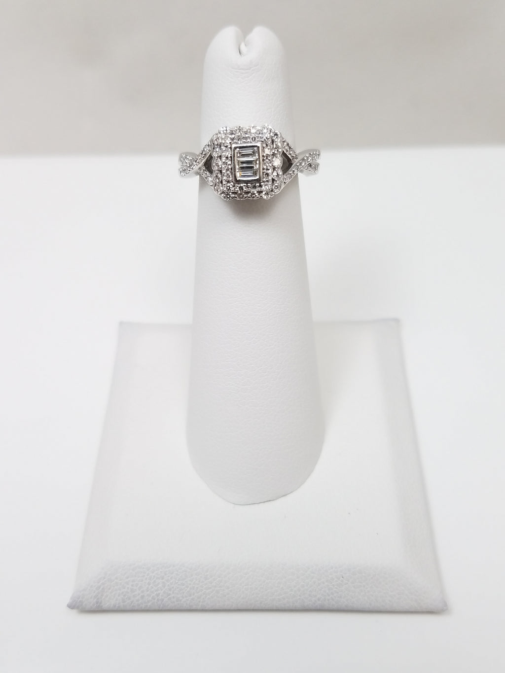 14k White Gold .50ctw Natural Diamond Ring