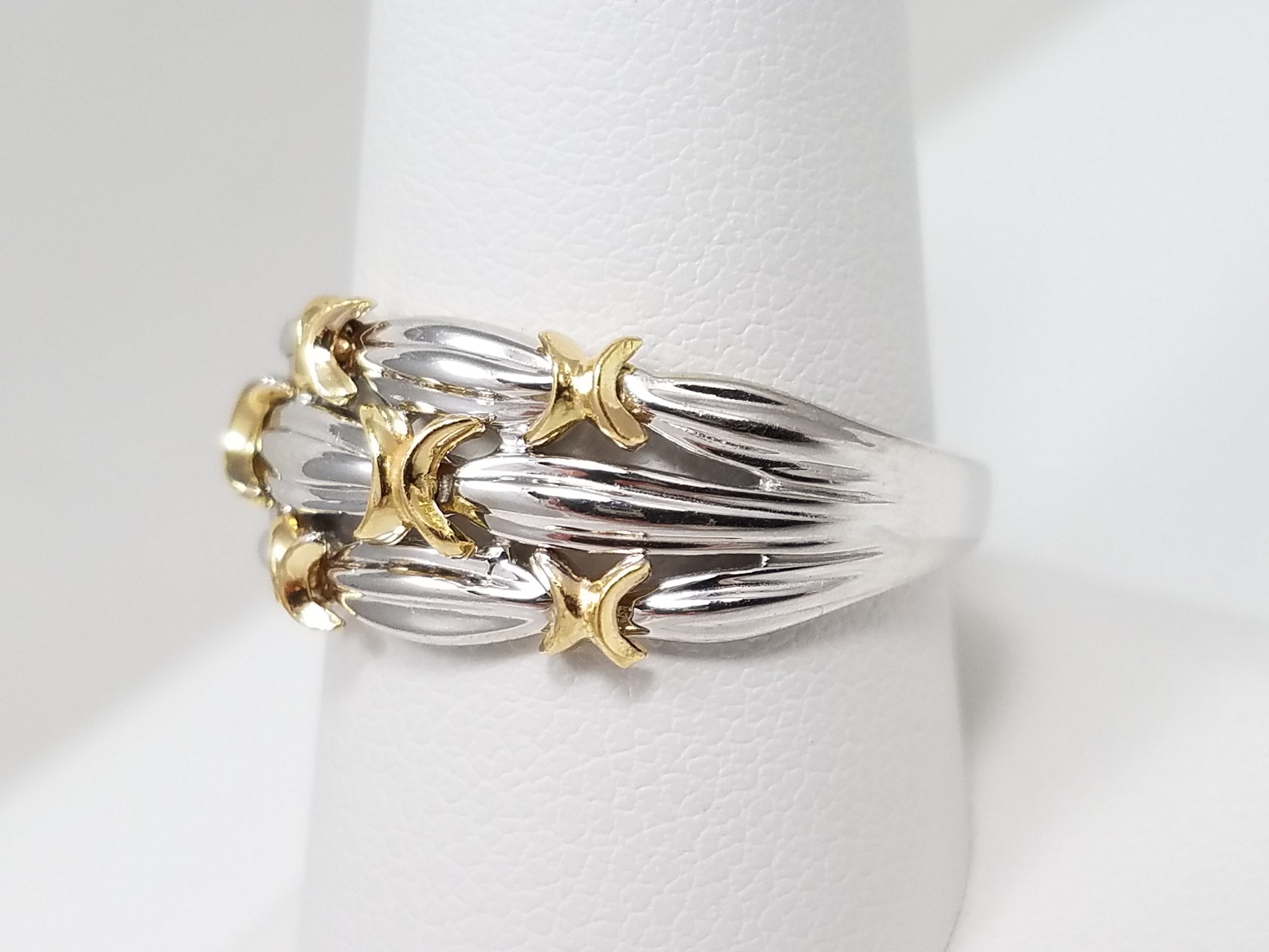 18k Two Tone Gold Ribbon Ring Band