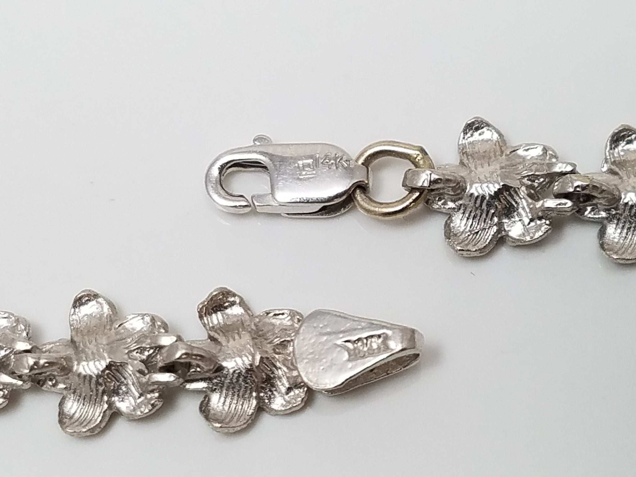 14k White Gold Plumeria Flower 7.5" Bracelet