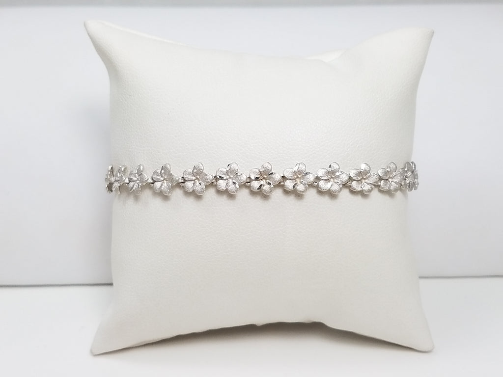 14k White Gold Plumeria Flower 7.5" Bracelet
