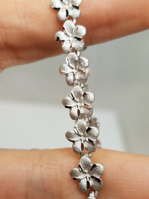 14k White Gold Plumeria Flower 7.5" Bracelet
