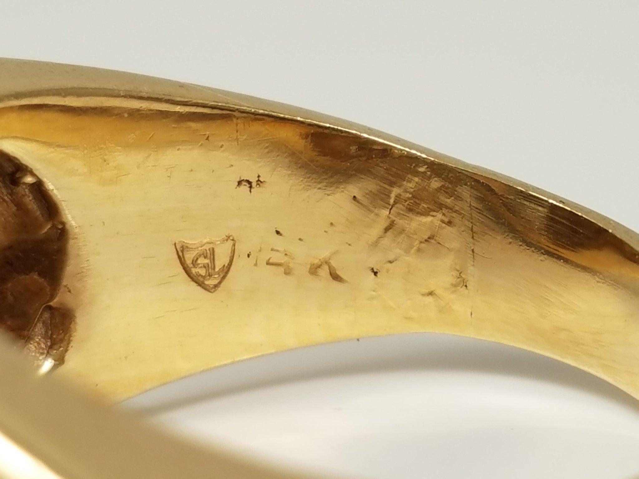 Chic Men's Vintage 14k Yellow Gold Natural Diamond Ring