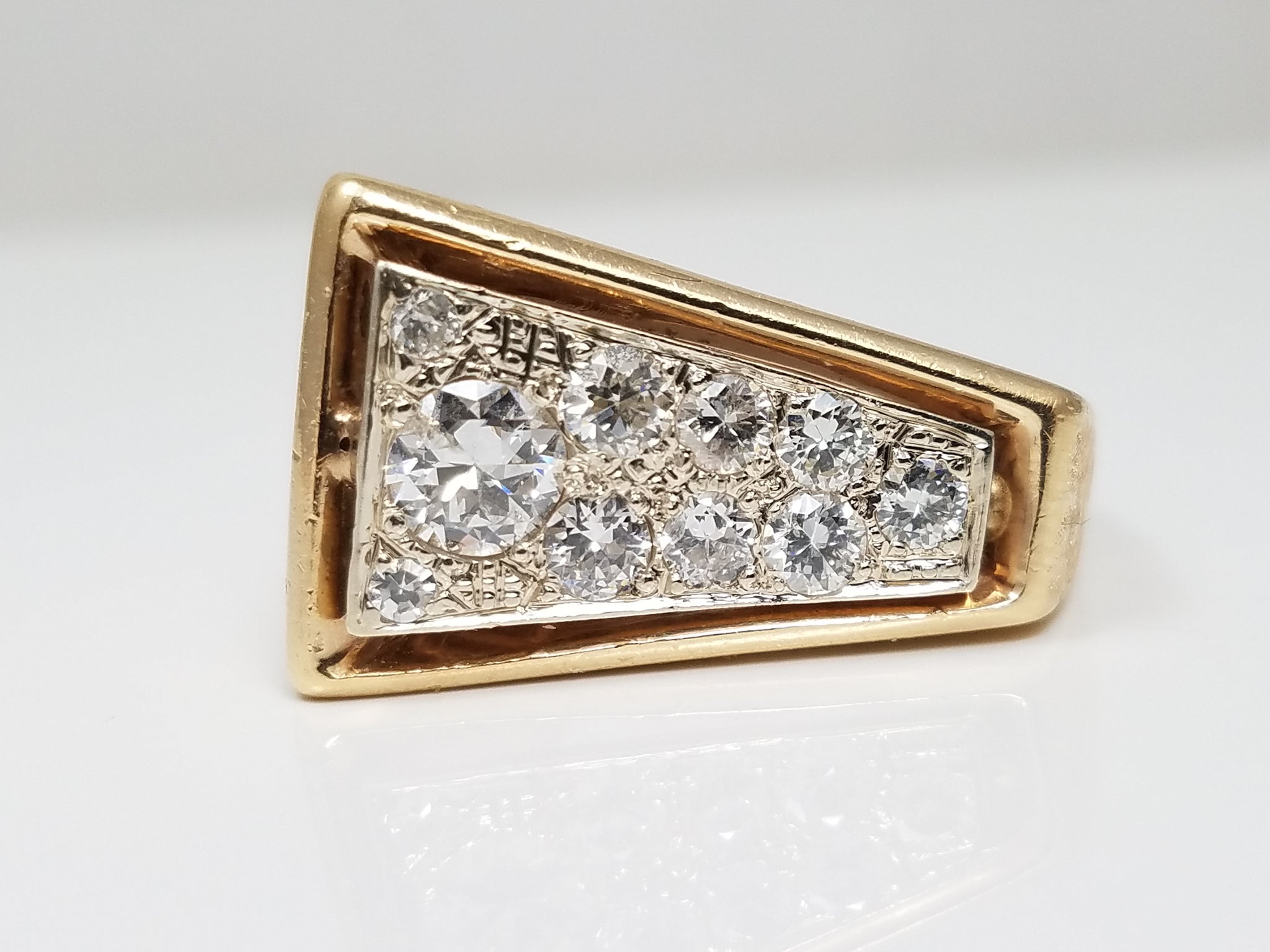 Chic Men's Vintage 14k Yellow Gold Natural Diamond Ring