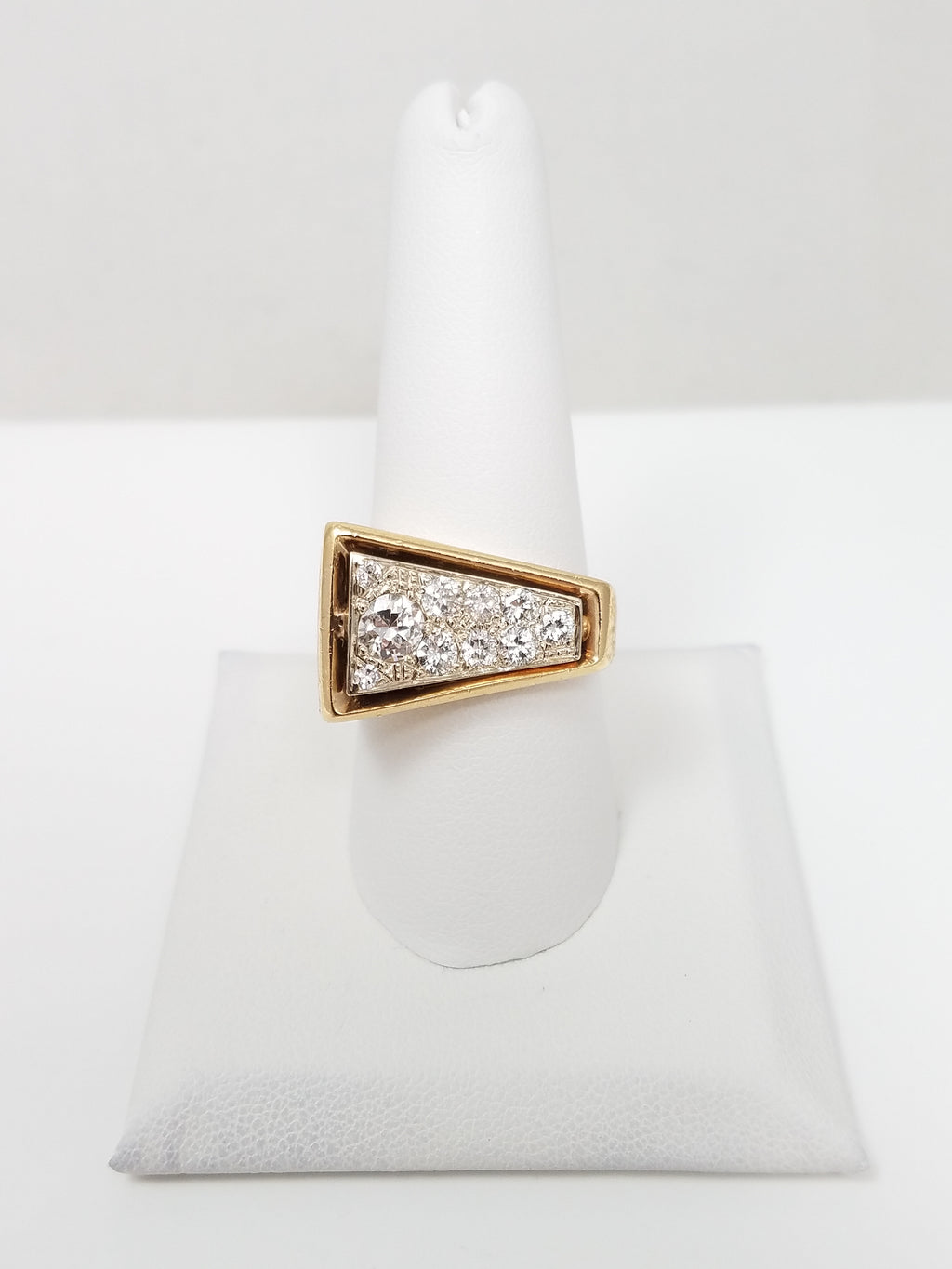 Chic Men's Vintage 14k Yellow Gold Natural Diamond Ring