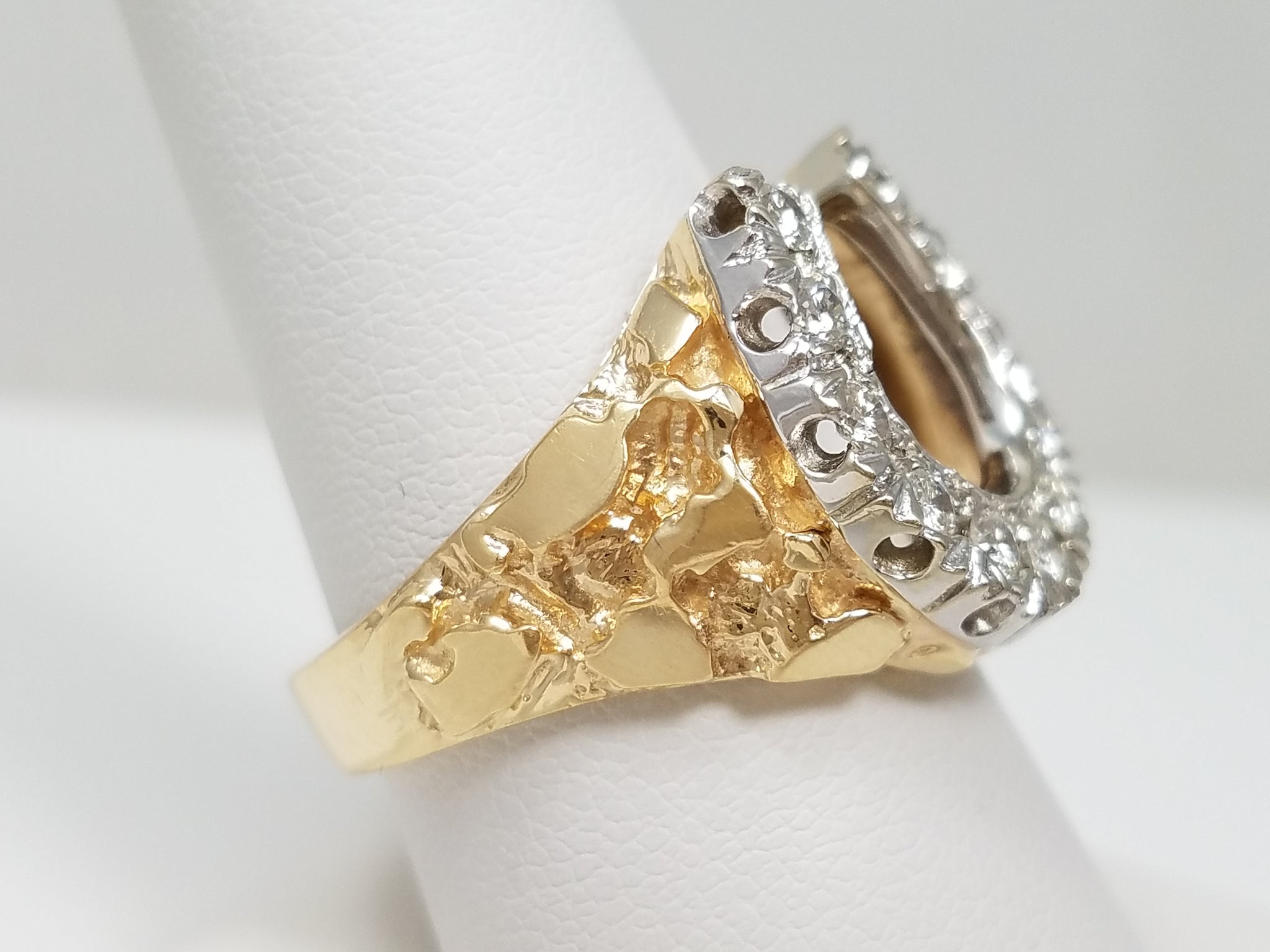 Fashionable 14k Two Tone Gold Natural Diamond Horseshoe Ring