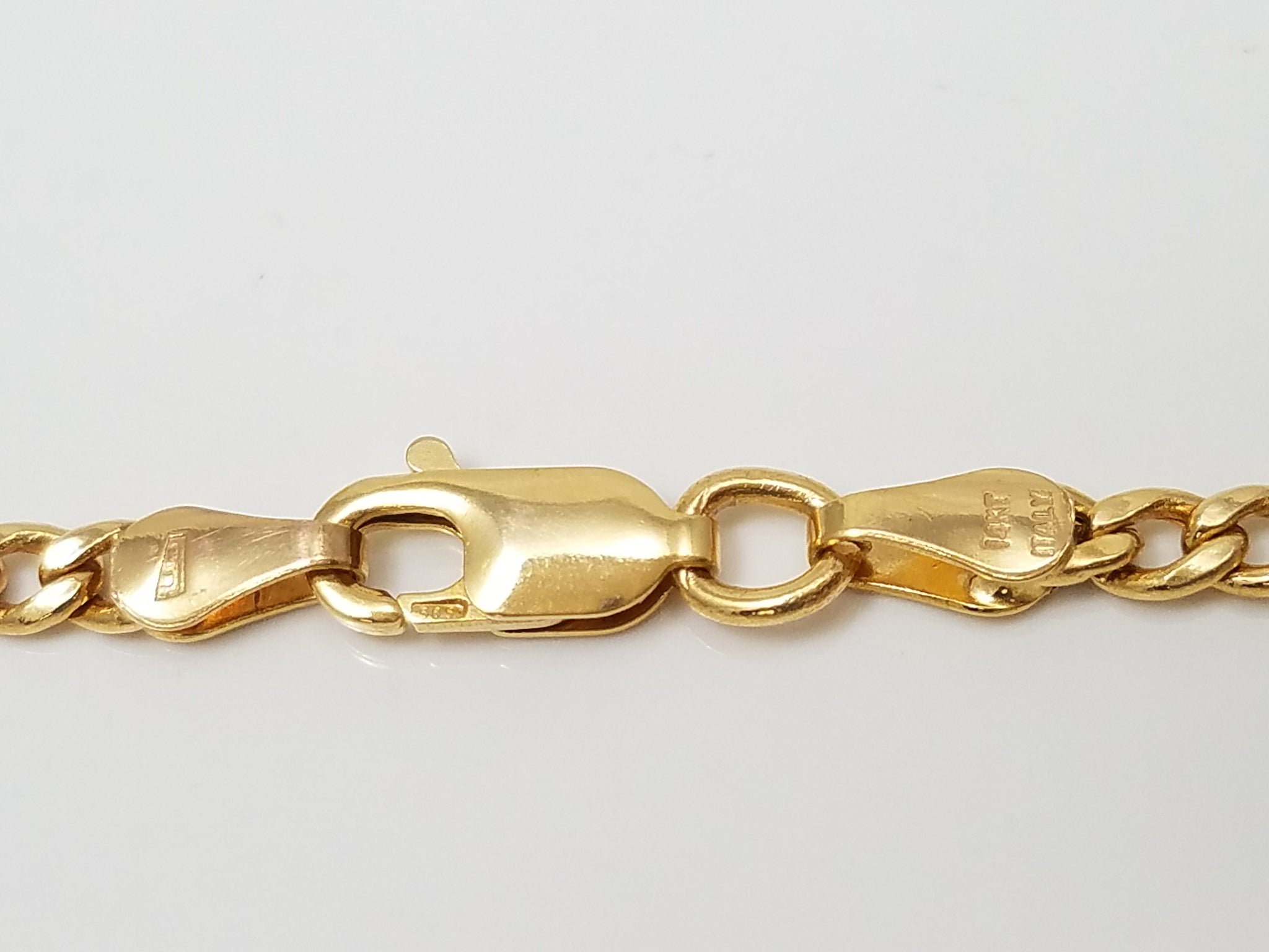 Traditional 7.25 14k Yellow Gold Figaro Link Bracelet