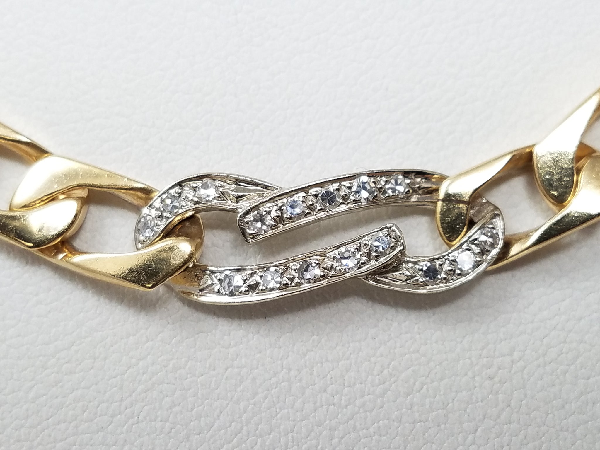 Magnificent 16.75" Solid 14k Yellow Gold Natural Diamond Curb Link Chain Necklace