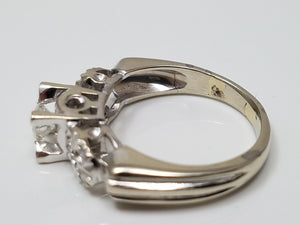 Vintage 18k White Gold Natural Diamond Engagement Ring