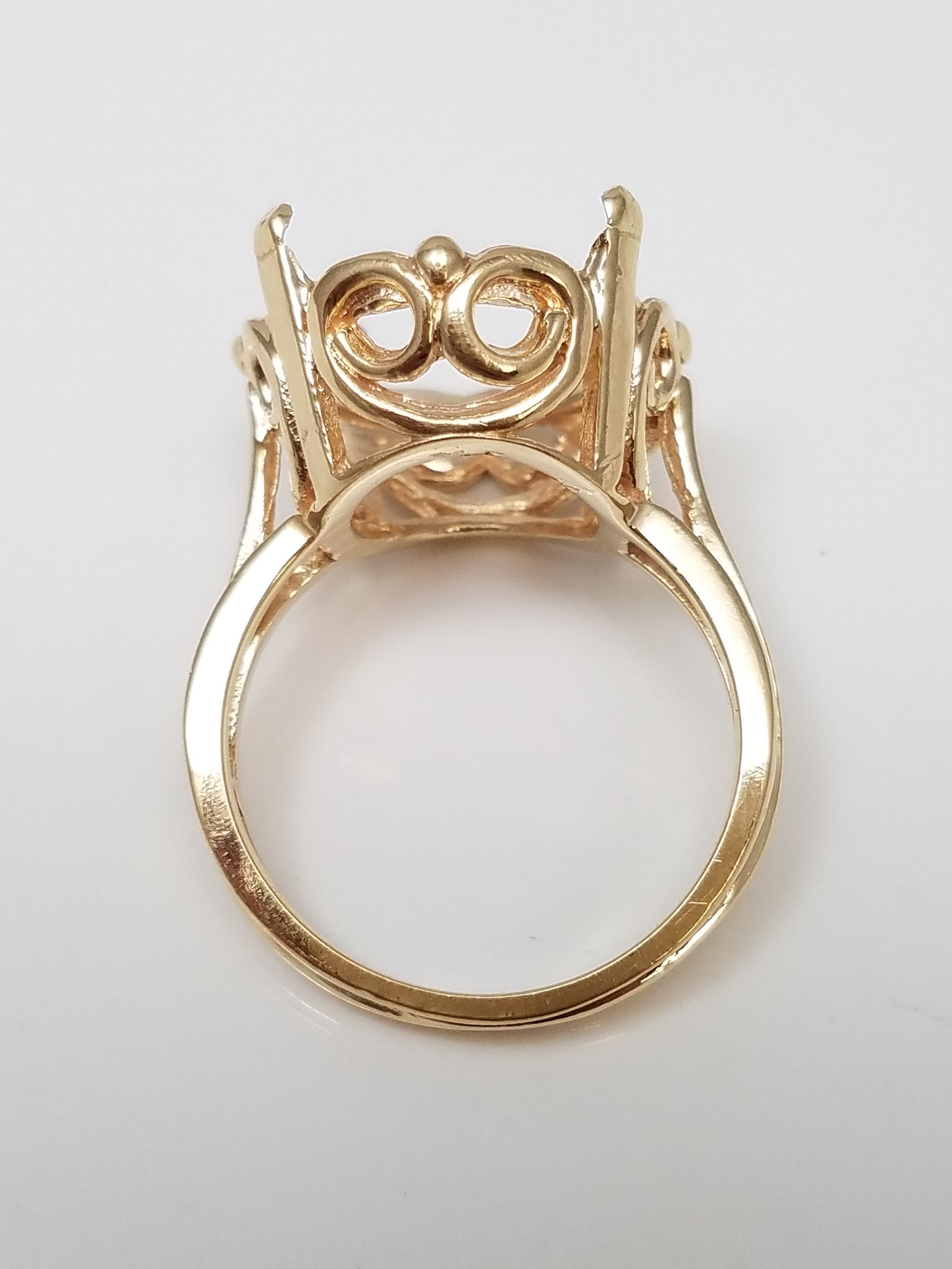 Elaborate Vintage 14k Yellow Gold Ring Mount