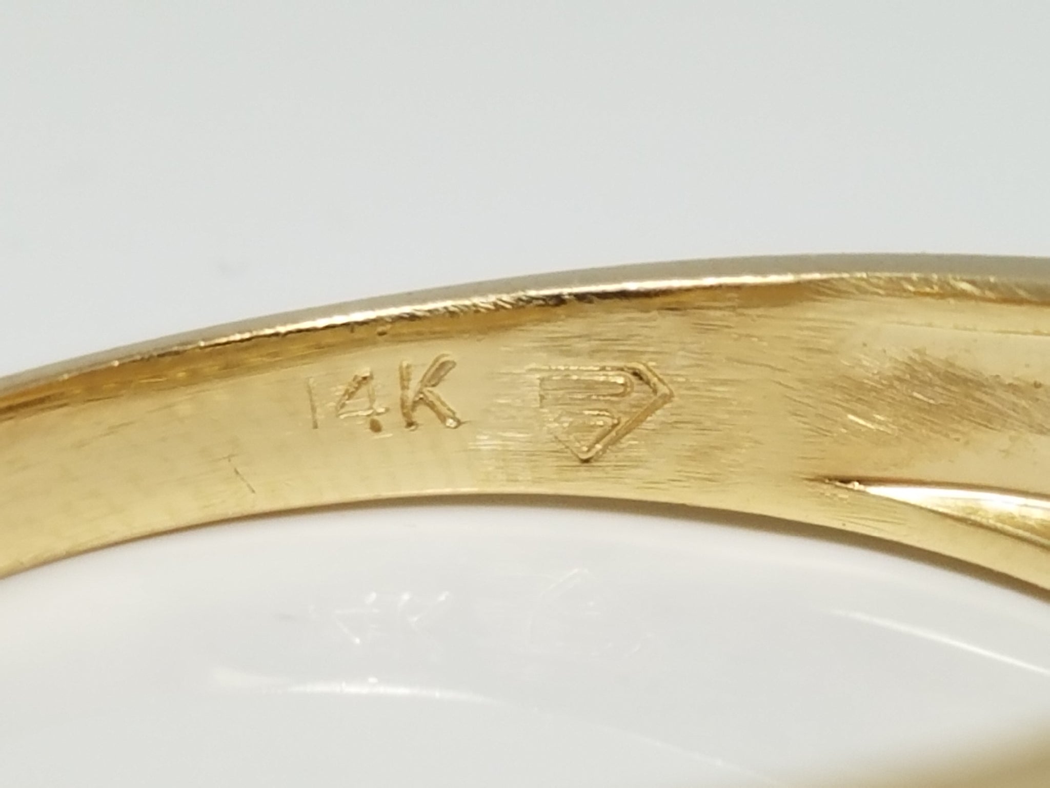 Handsome Men's 14k Yellow Gold .51ctw Natural Diamond Wedding Ring Band