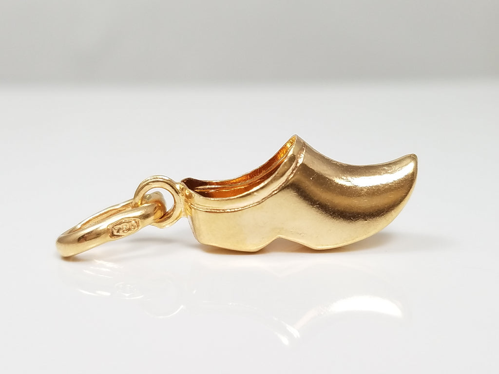 Cute 18k Yellow Gold Clog Shoe Pendant/Charm