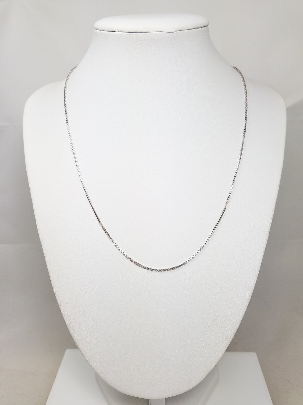 14k White Gold Box Link 1.3mm/18" Necklace