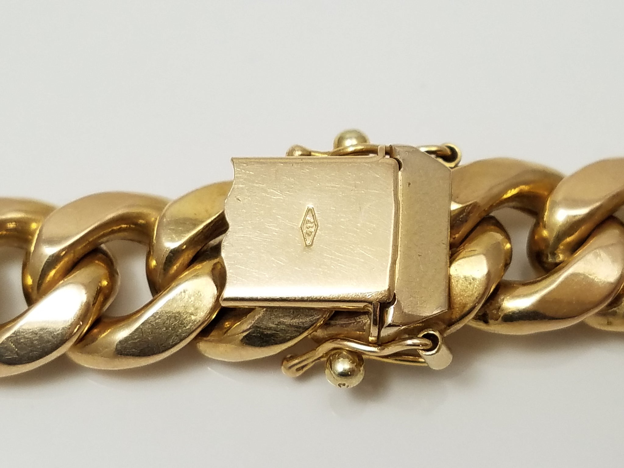 Epic 10k Yellow Gold Hollow Curb Link 11mm/28" Necklace