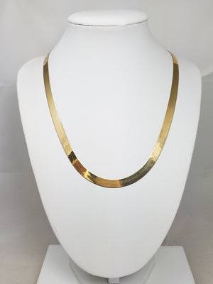 Sporty 18" 10k Yellow Gold Herringbone Link Chain Necklace