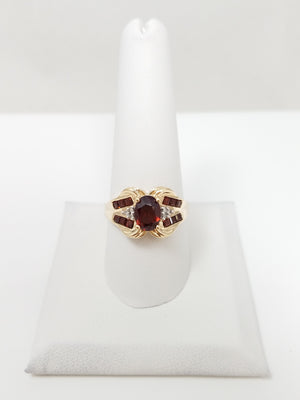 Lavish 10k Yellow Gold Natural Garnet Diamond Ring