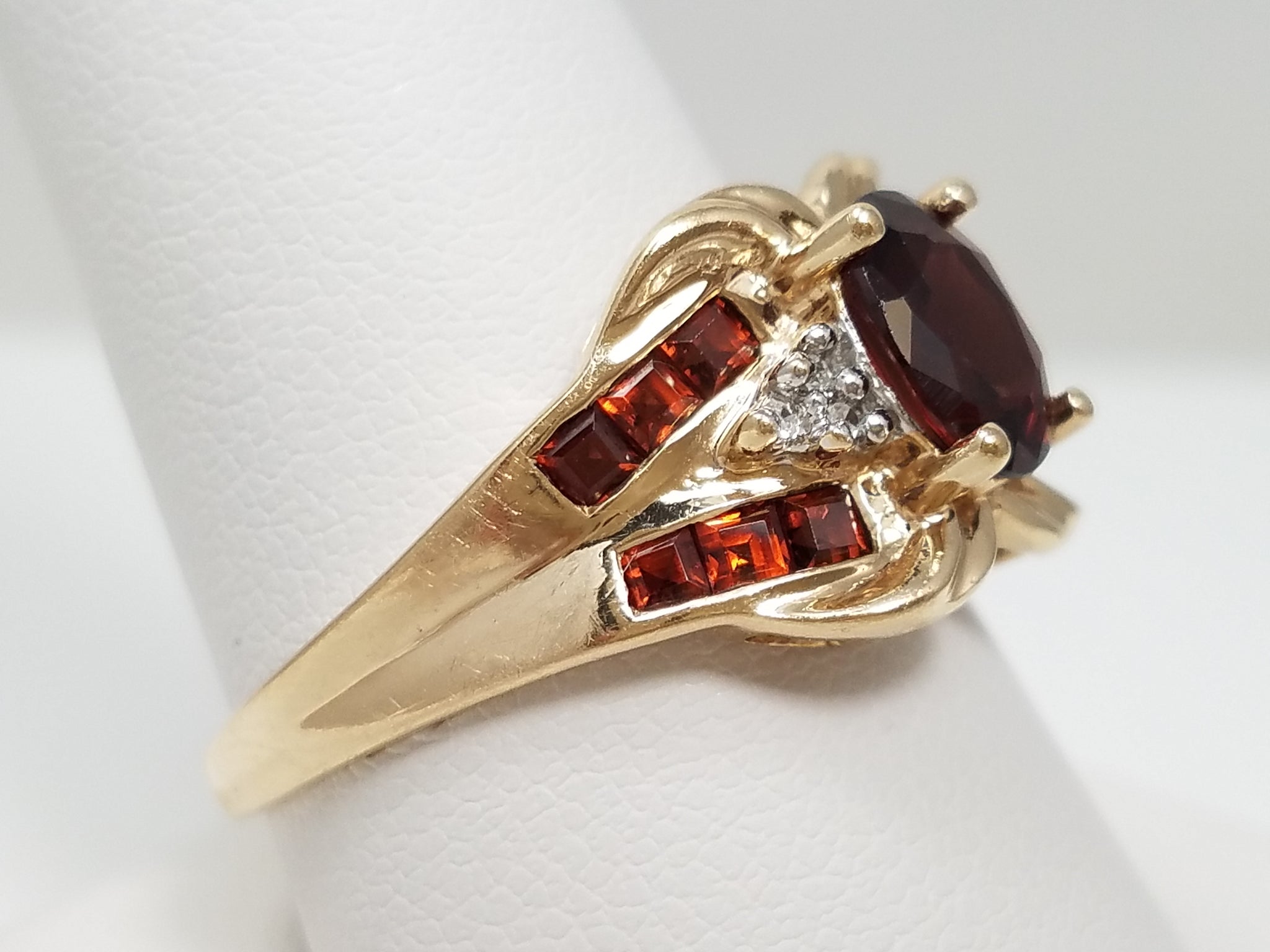 Lavish 10k Yellow Gold Natural Garnet Diamond Ring