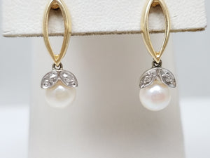 Swanky 14k Yellow Gold Cultured Pearl Natural Diamond Dangle Earrings