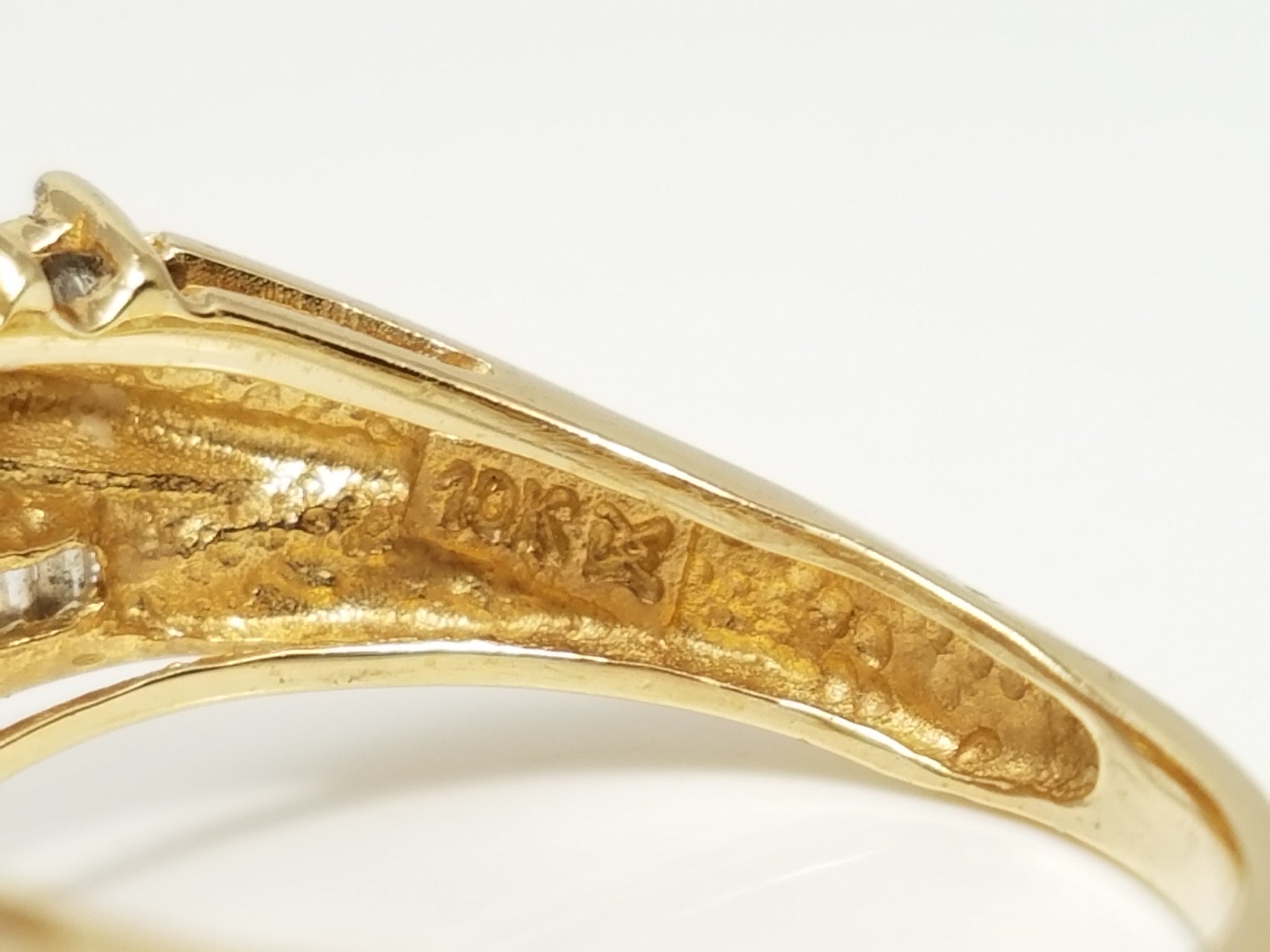 Sparkling 10k Natural Diamond Ring