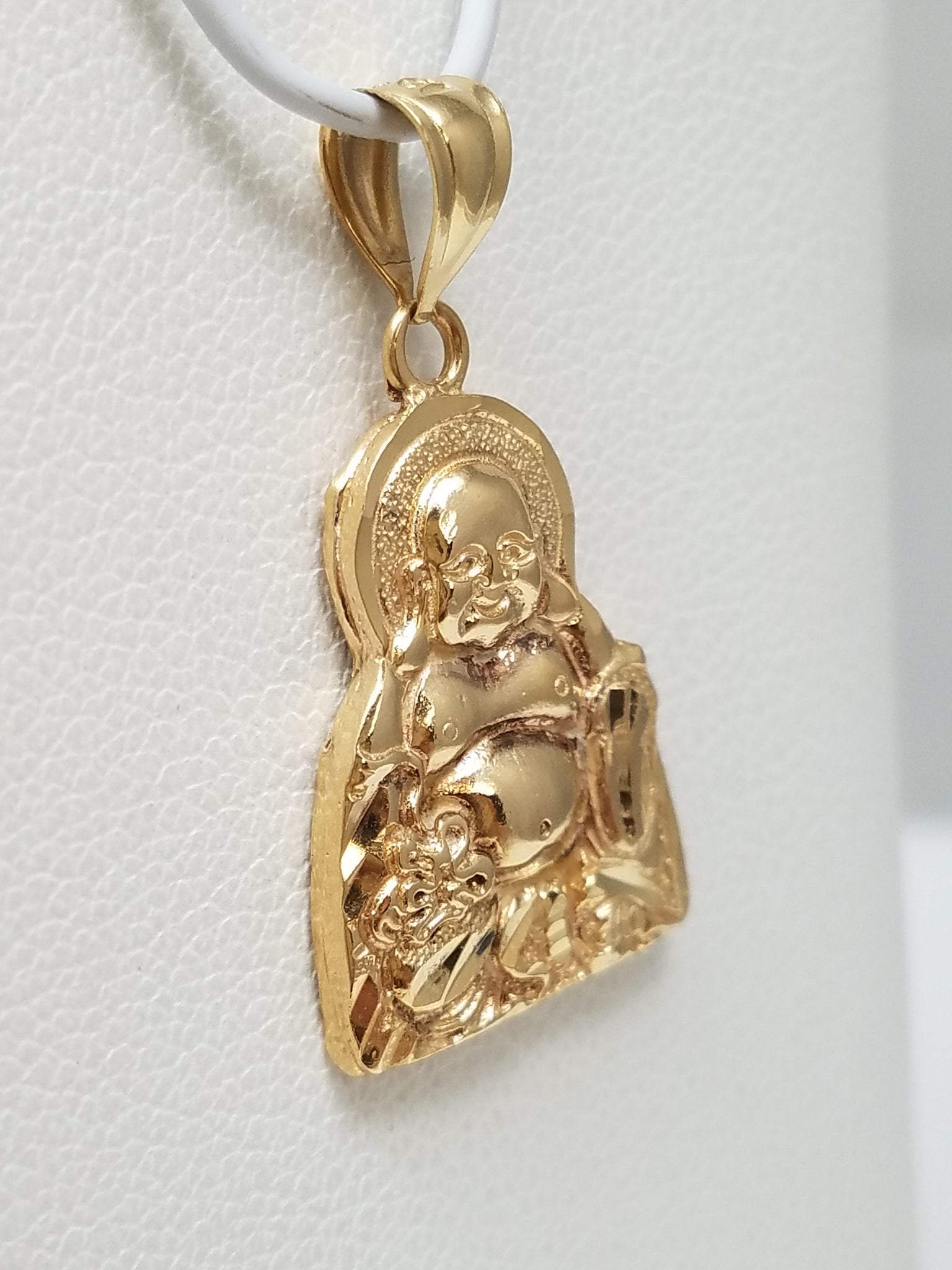 Lucky 18k Yellow Gold Buddha Pendant