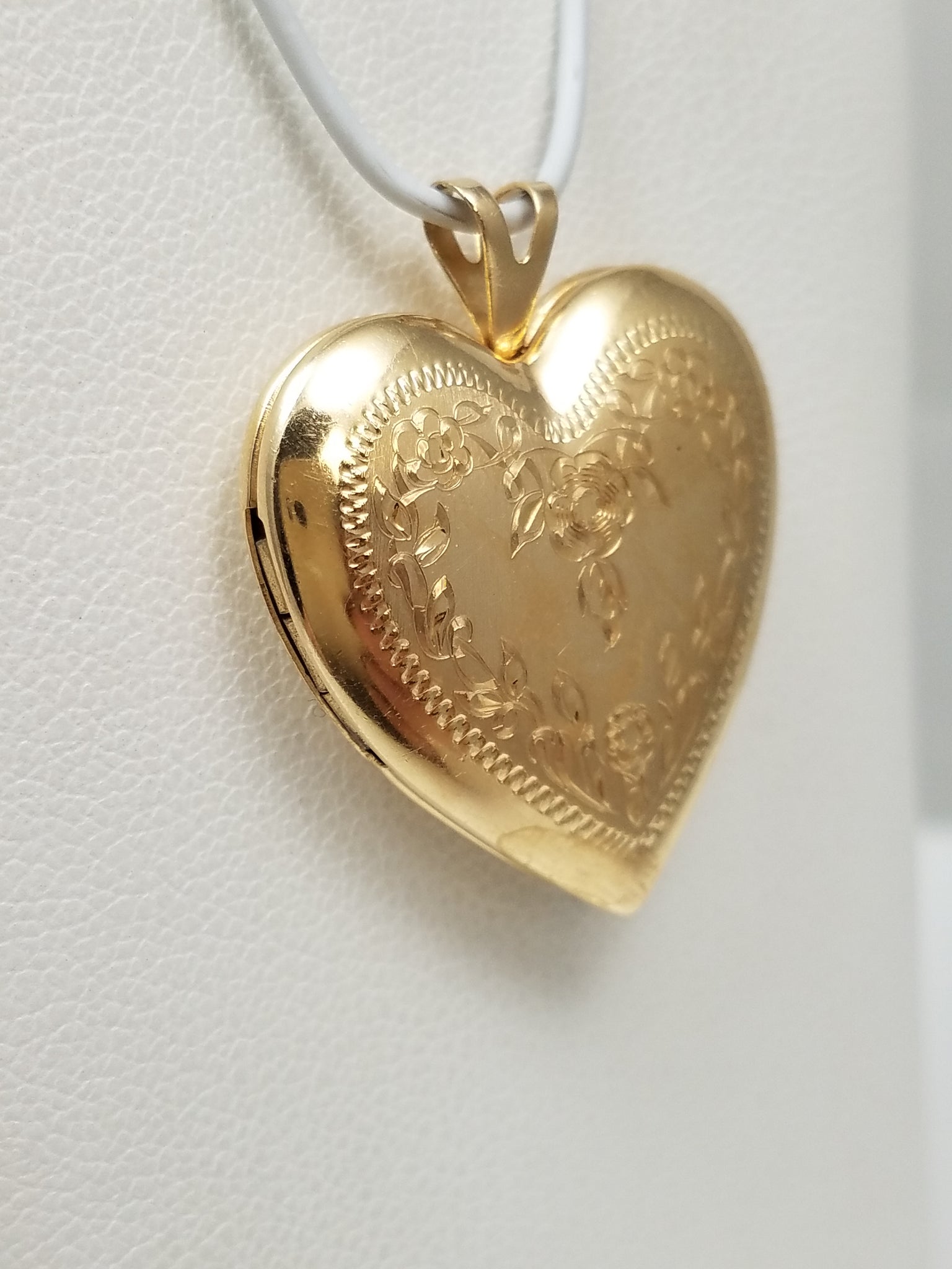 Precious 14k Yellow Gold Etched Heart Locket Pendant