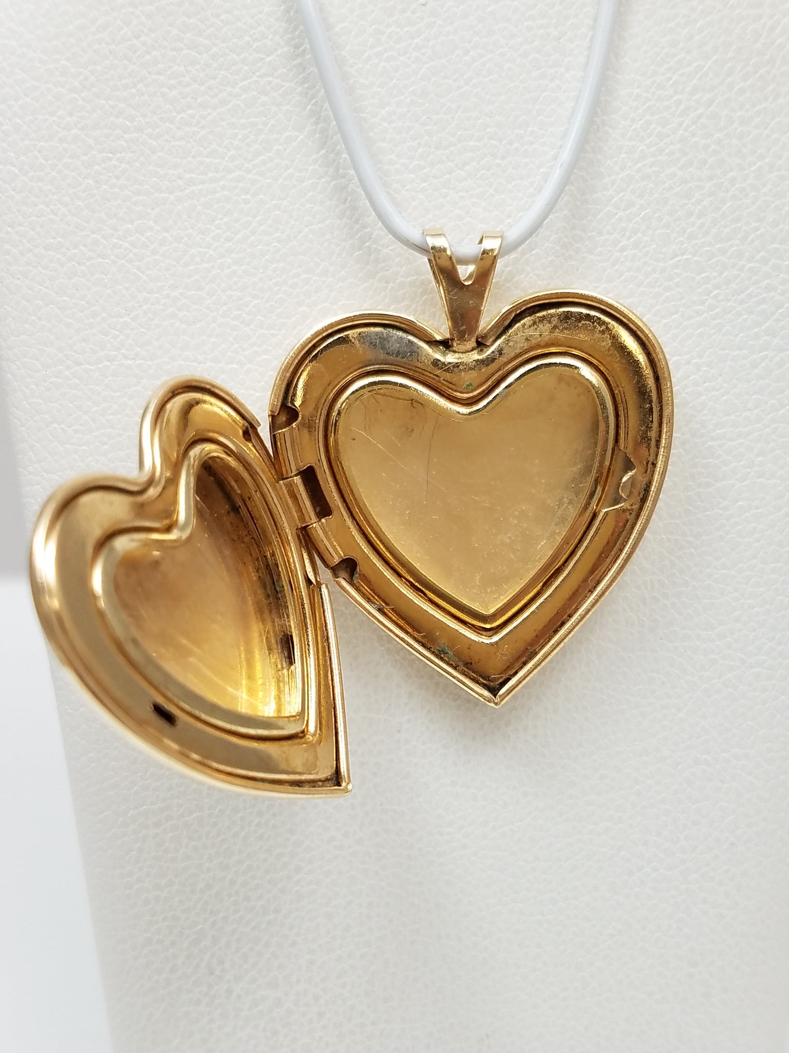 Precious 14k Yellow Gold Etched Heart Locket Pendant