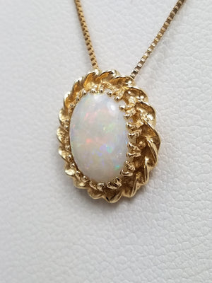 Elegant 18.5" 14k Yellow Gold Natural Australian Opal Pendant Necklace