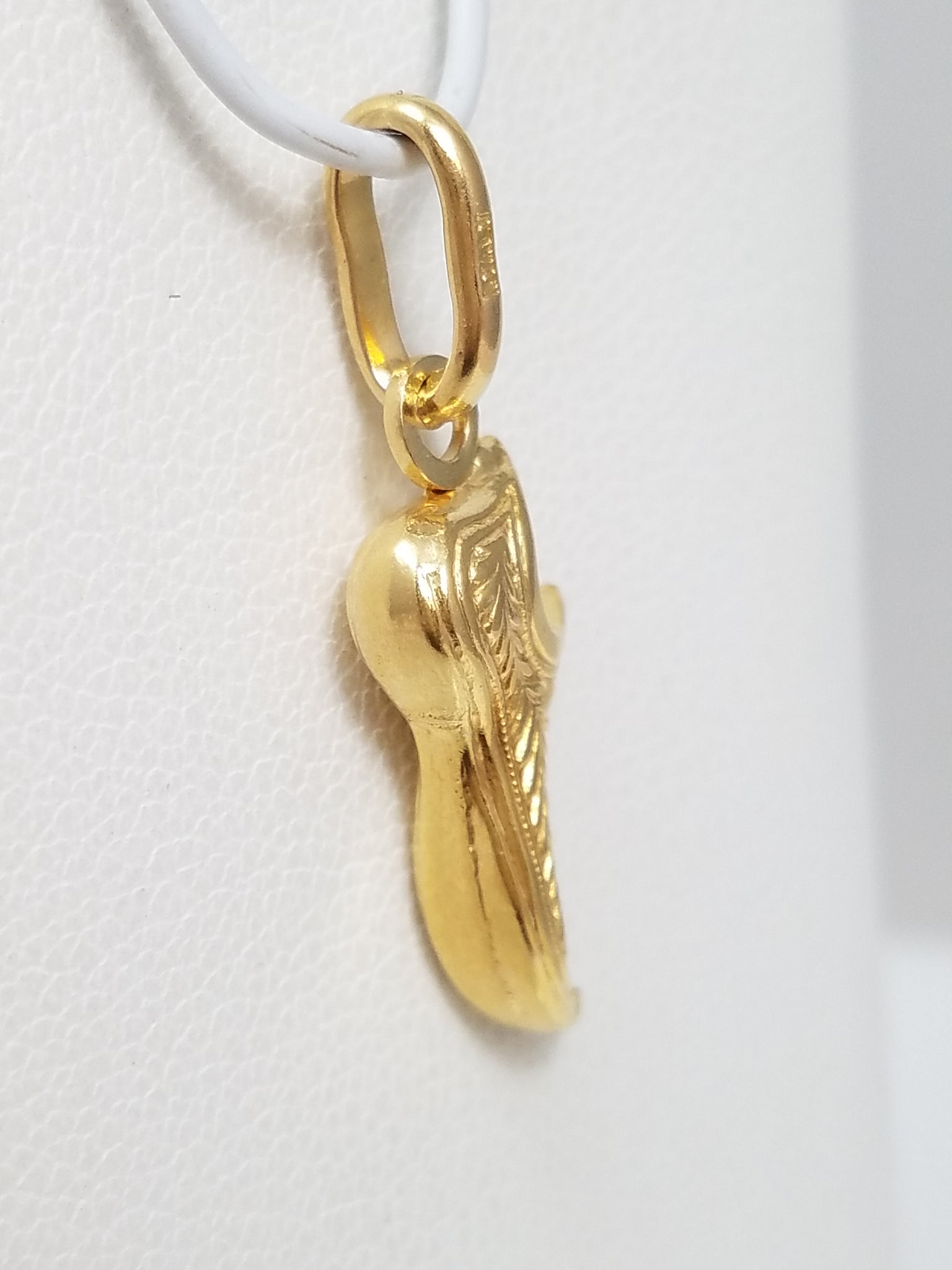 Genie Shoe Charm in 14k Yellow Gold