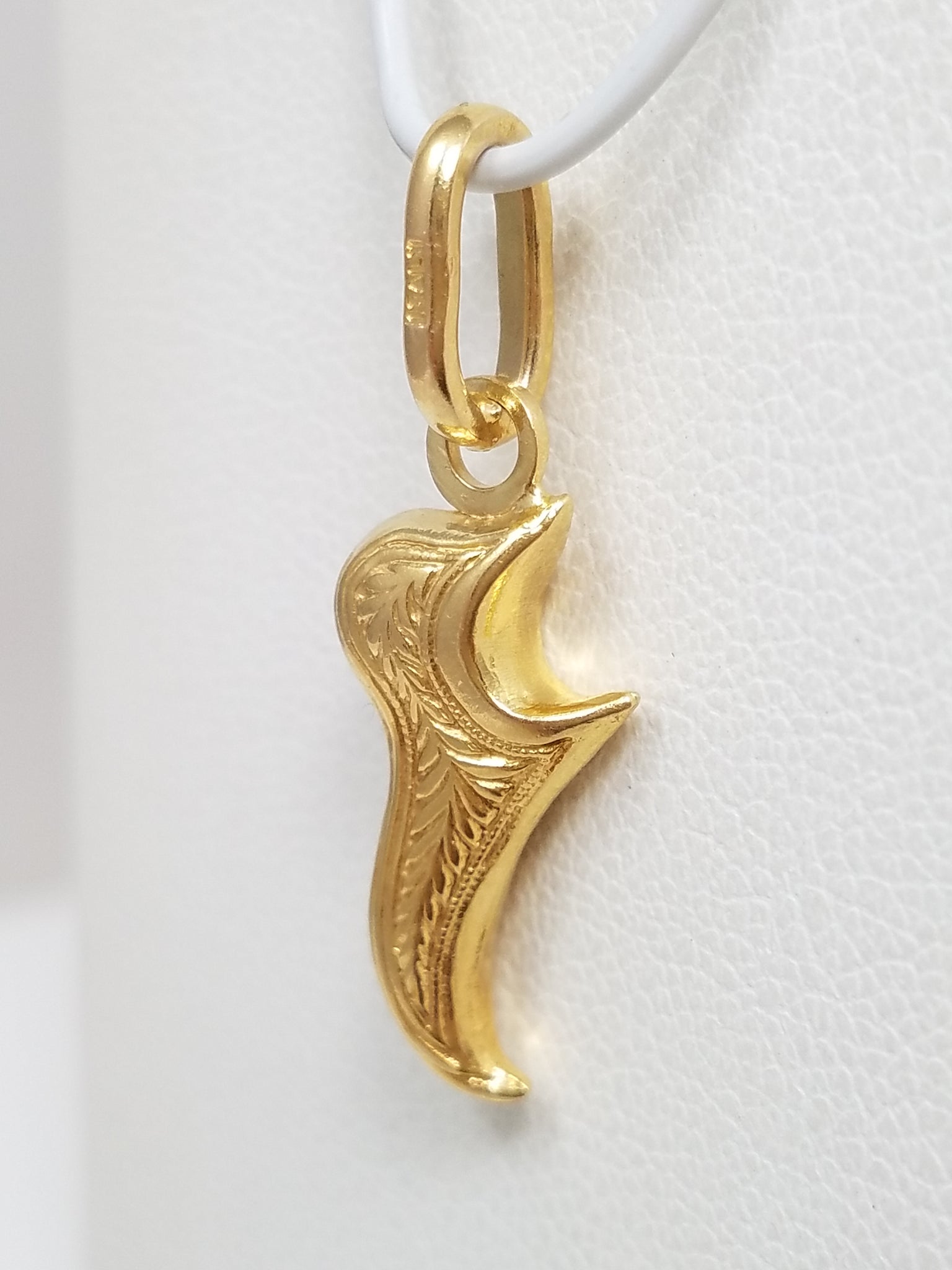Genie Shoe Charm in 14k Yellow Gold