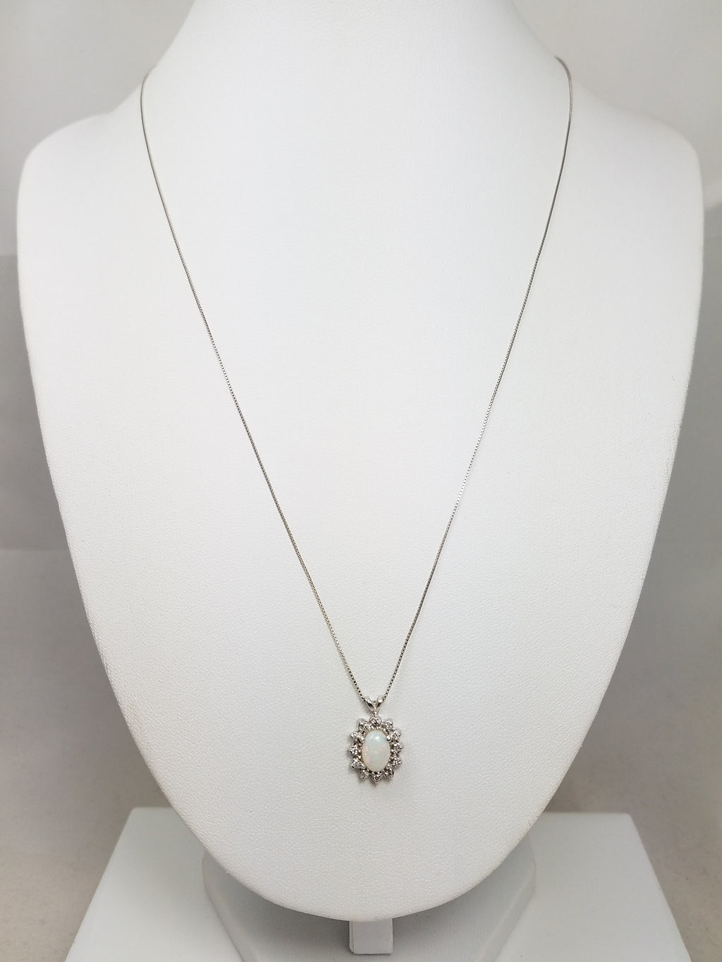 Simple 19" 14k White Gold Natural Opal Diamond Pendant Necklace