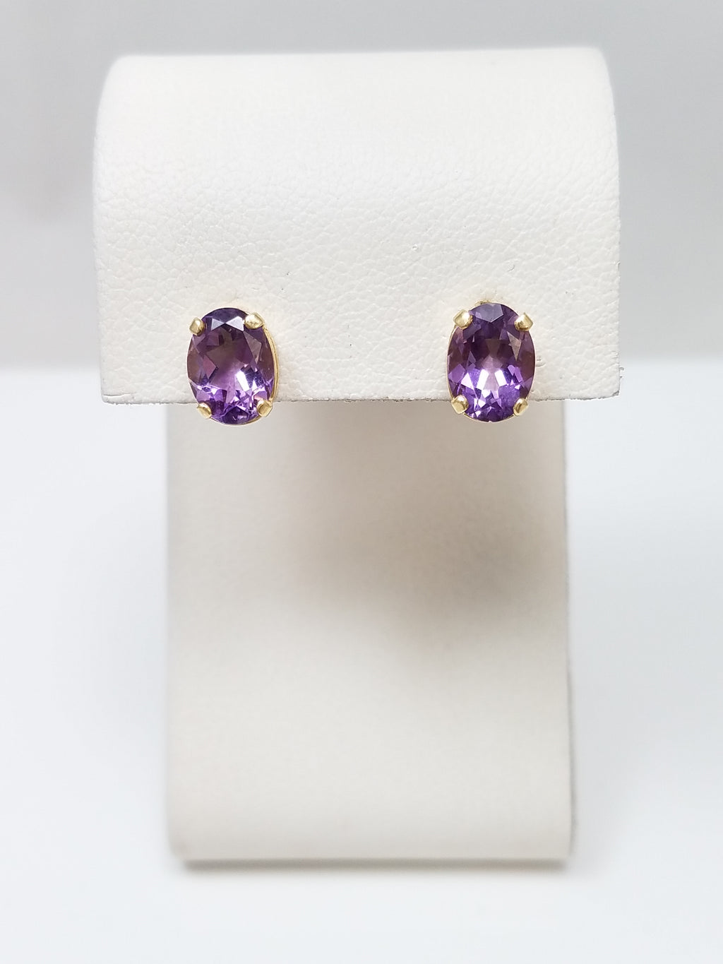 14k Yellow Gold 2ctw Natural Amethyst Stud Earrings