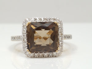 Gorgeous 14k Yellow Gold Natural Smoky Quartz Diamond Ring